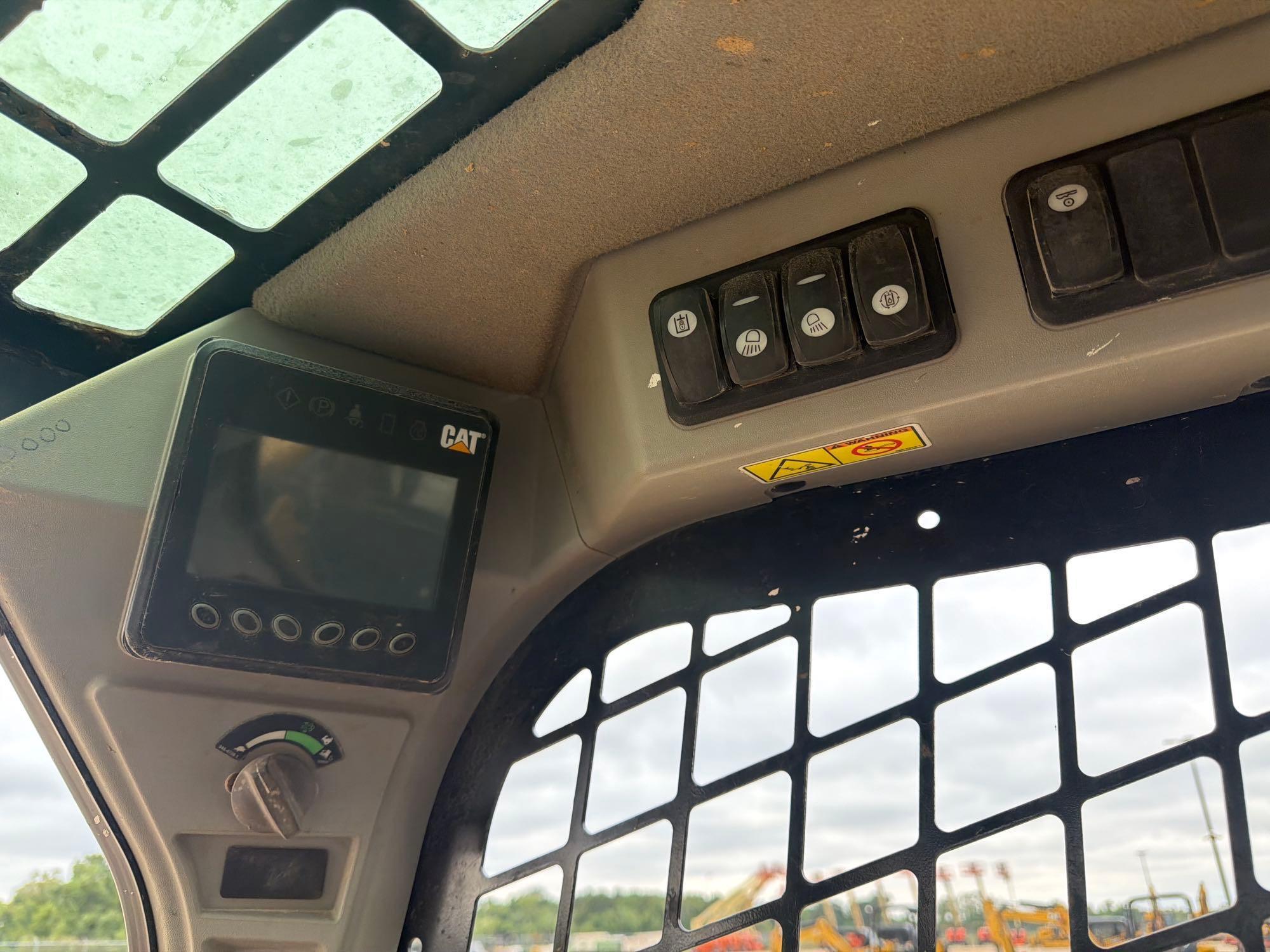 2018 Caterpillar 299D2
