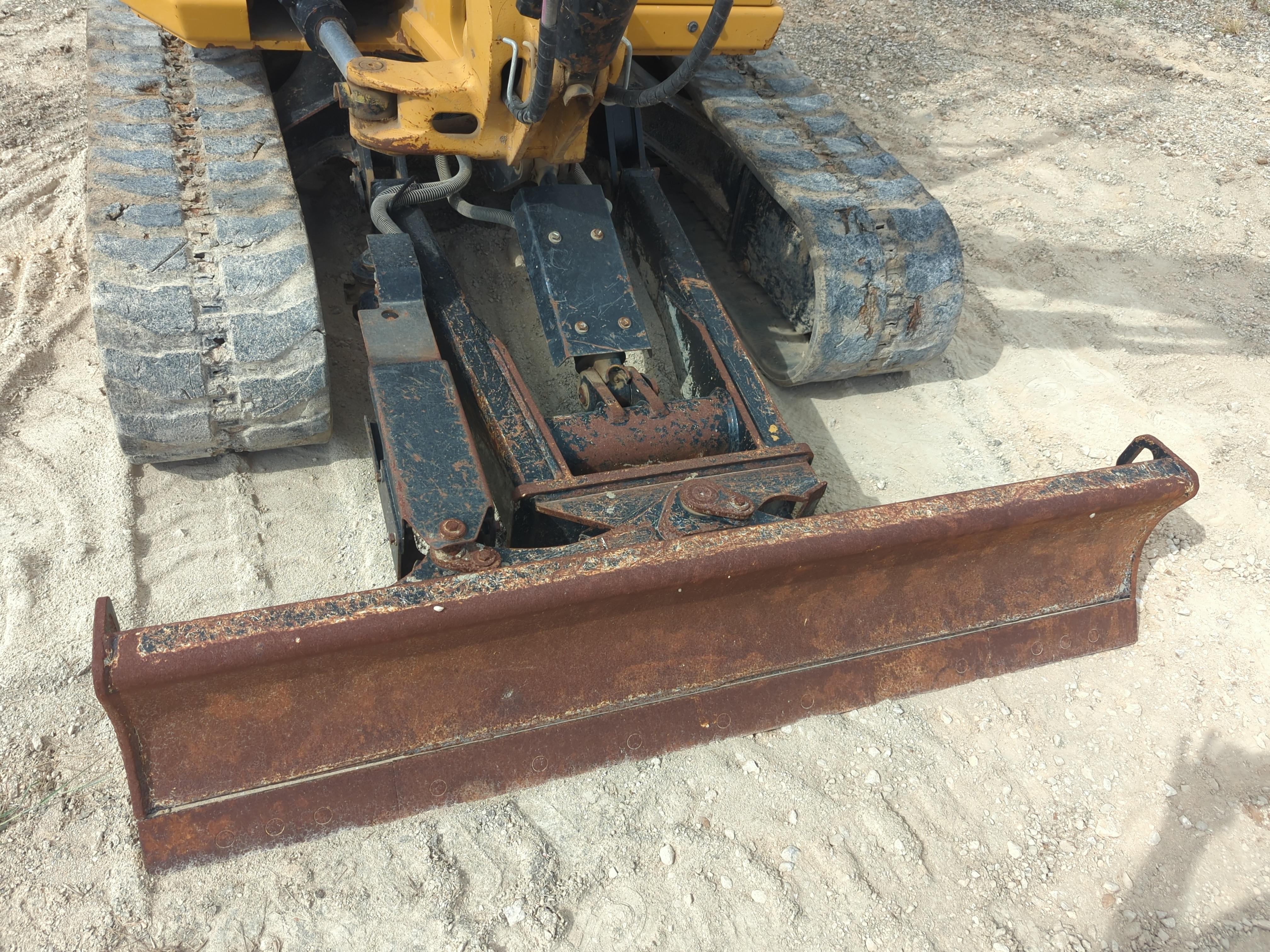 2023 Caterpillar 303