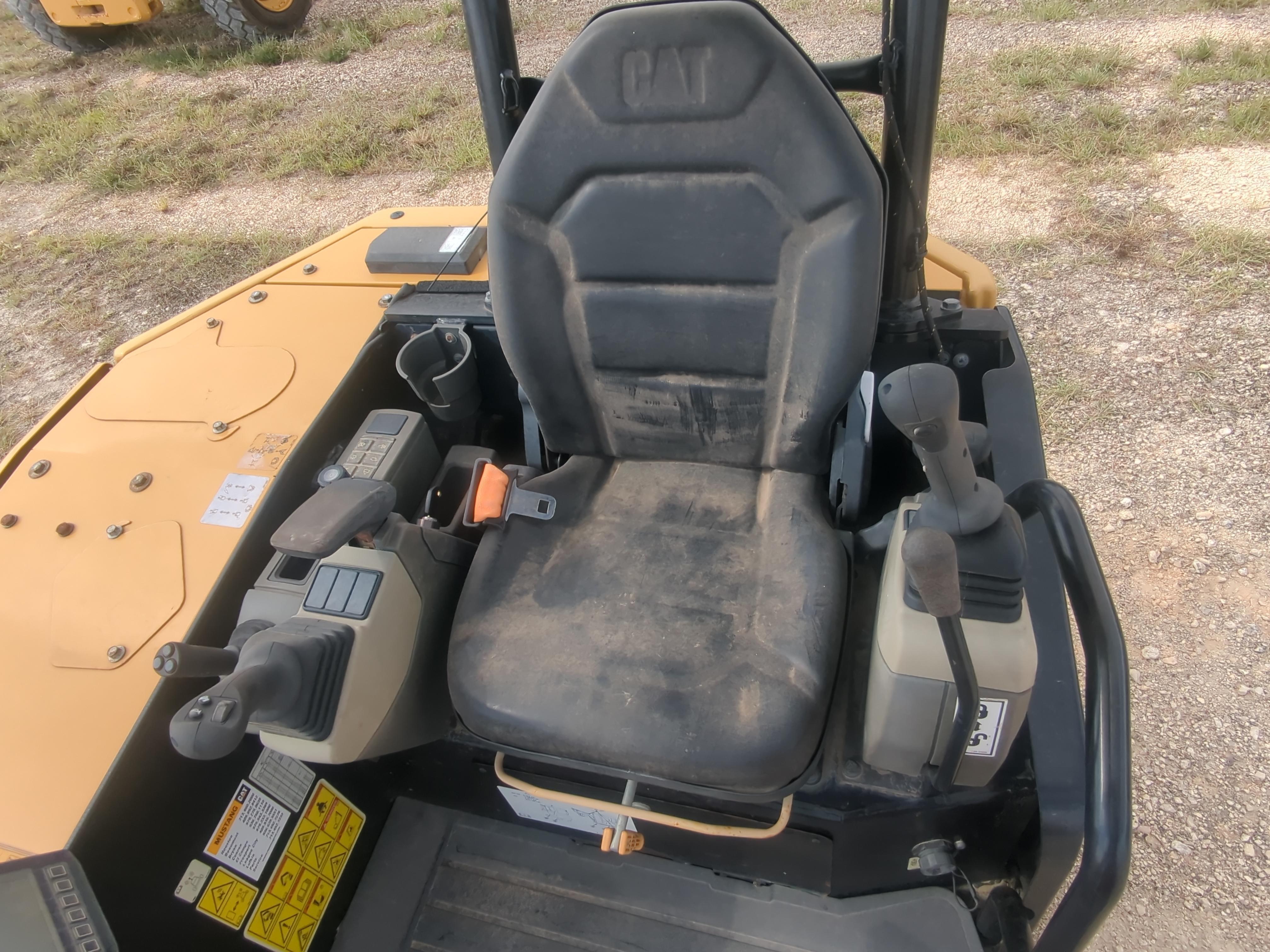 2023 Caterpillar 303