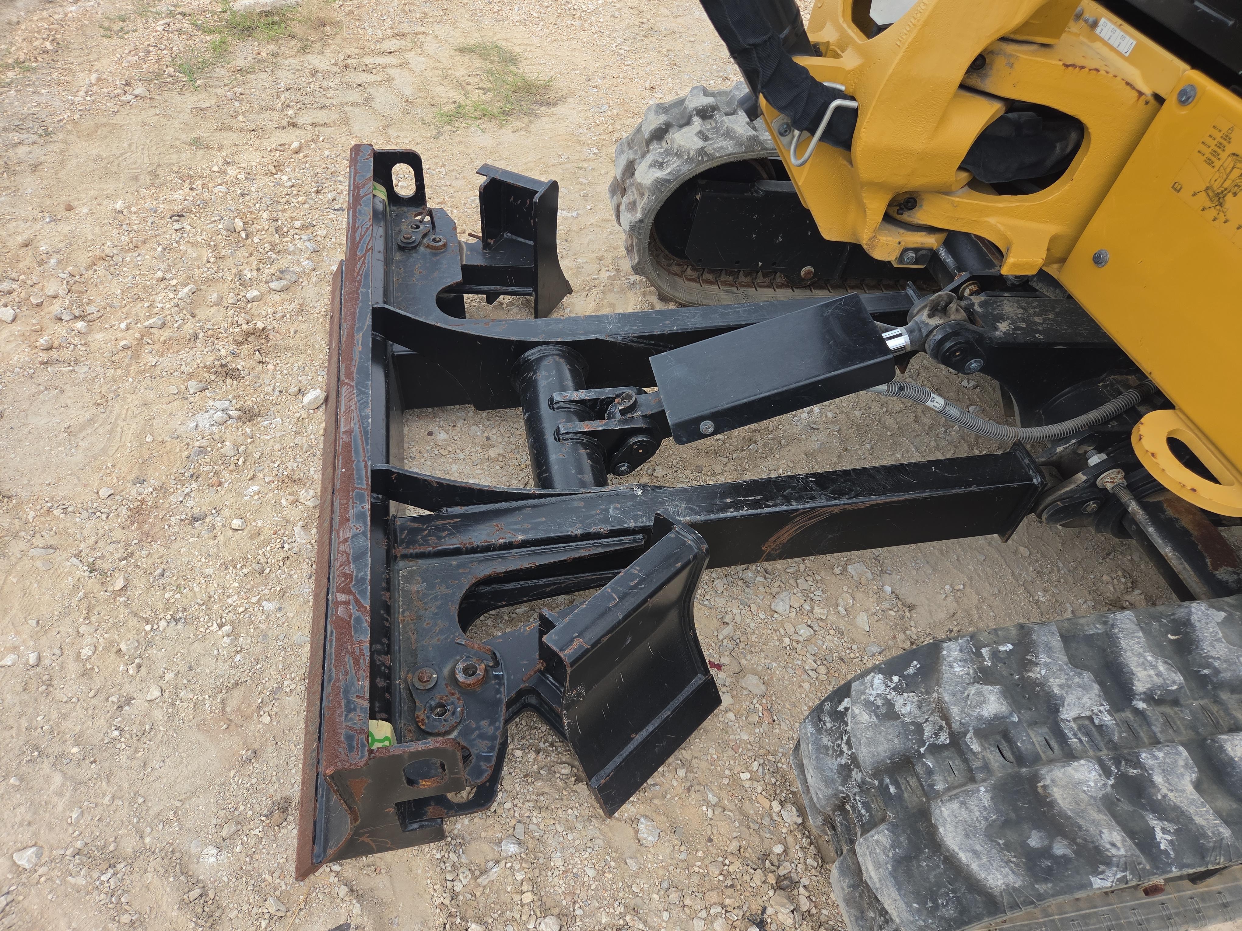 2022 Caterpillar 302.7DCR