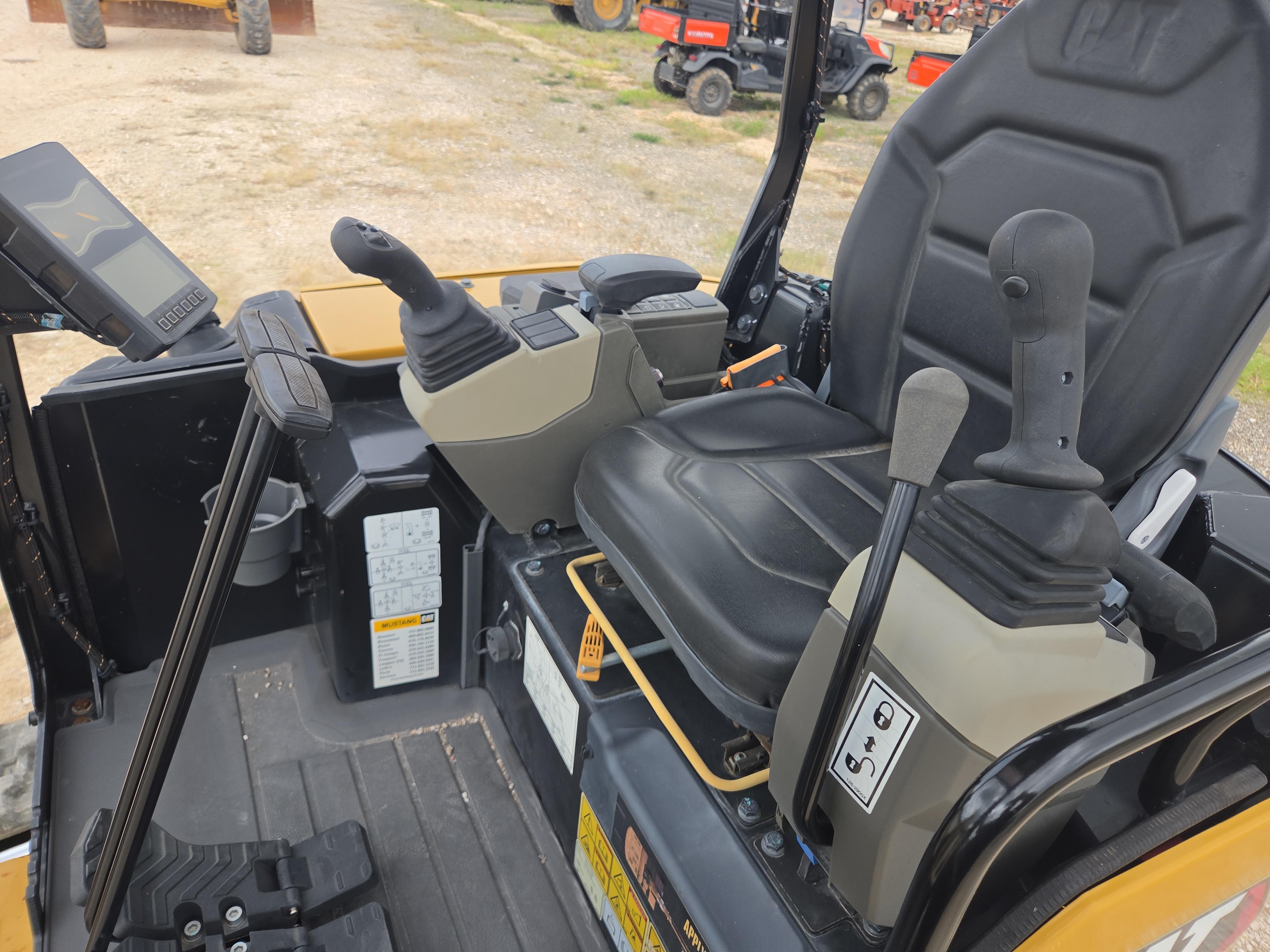 2022 Caterpillar 302.7DCR