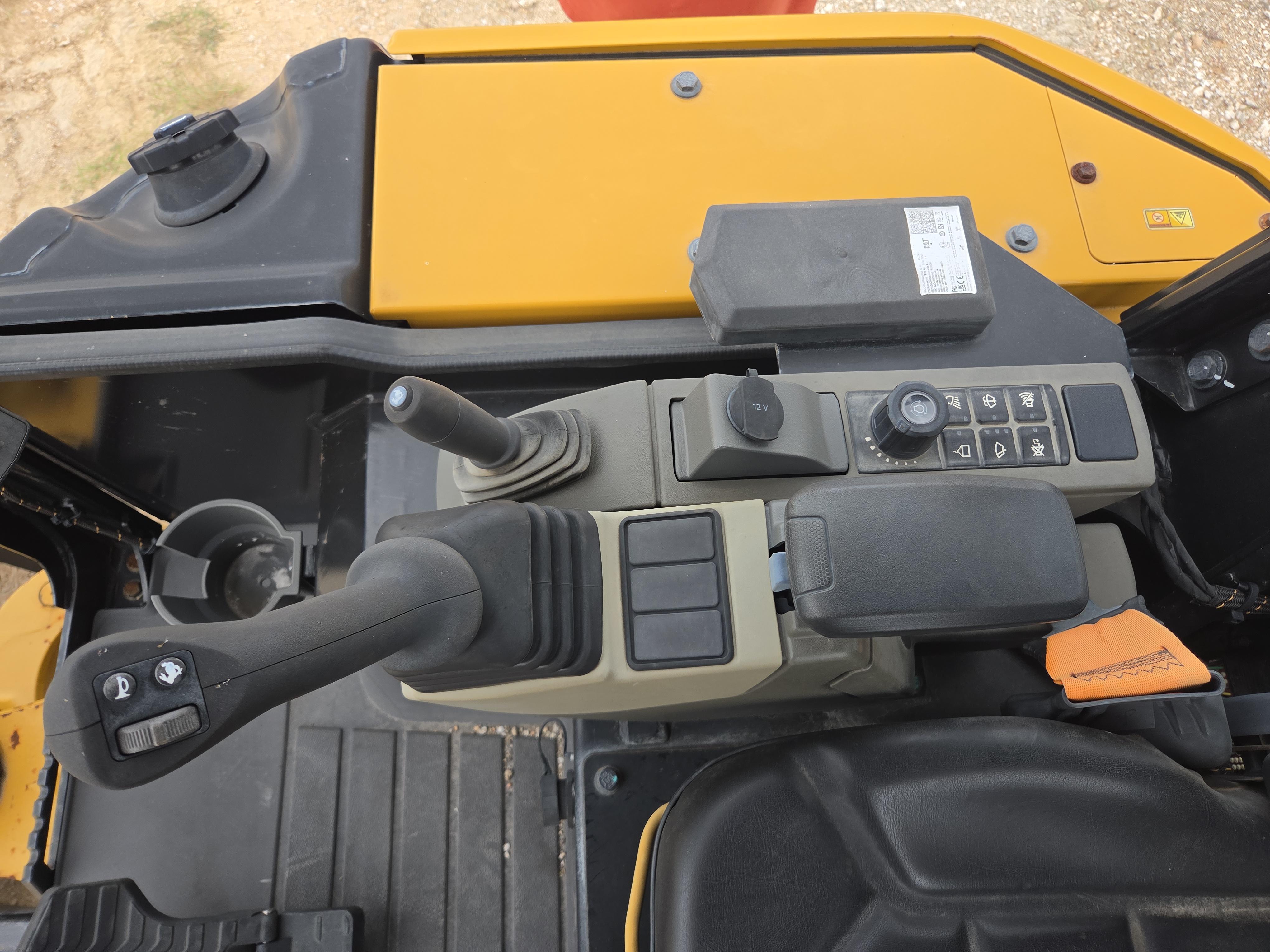 2022 Caterpillar 302.7DCR