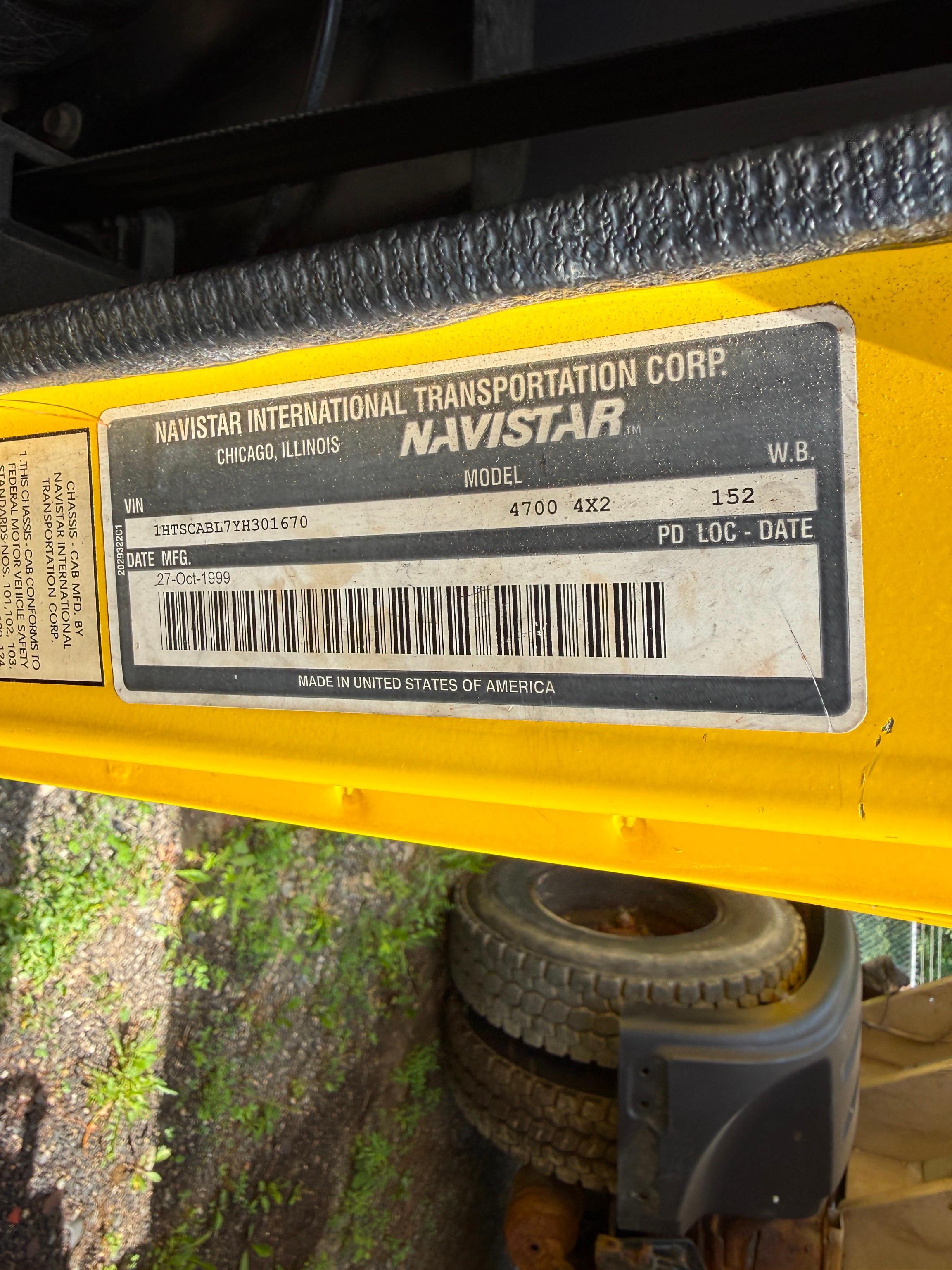2000 International 4700