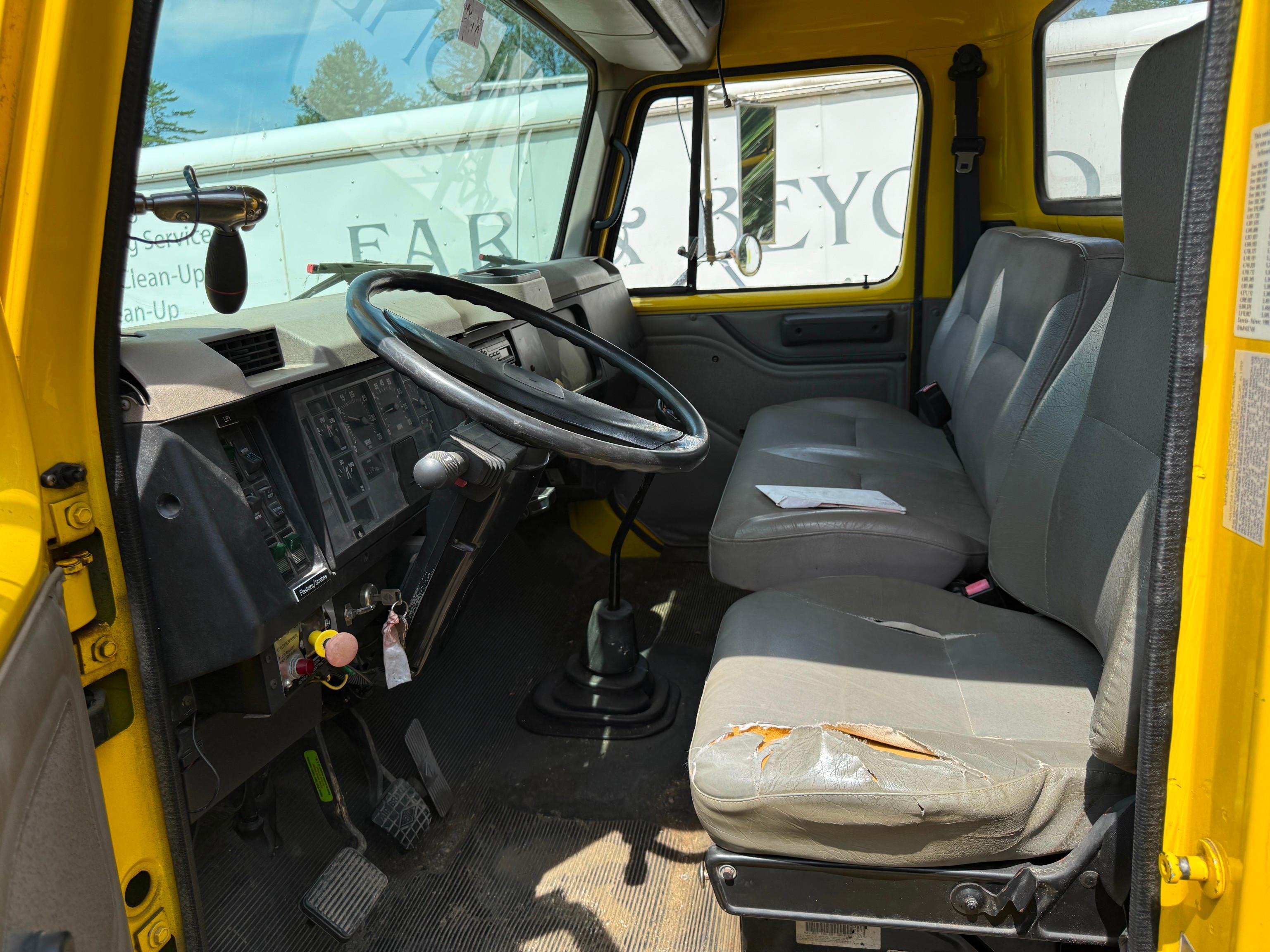 2000 International 4700
