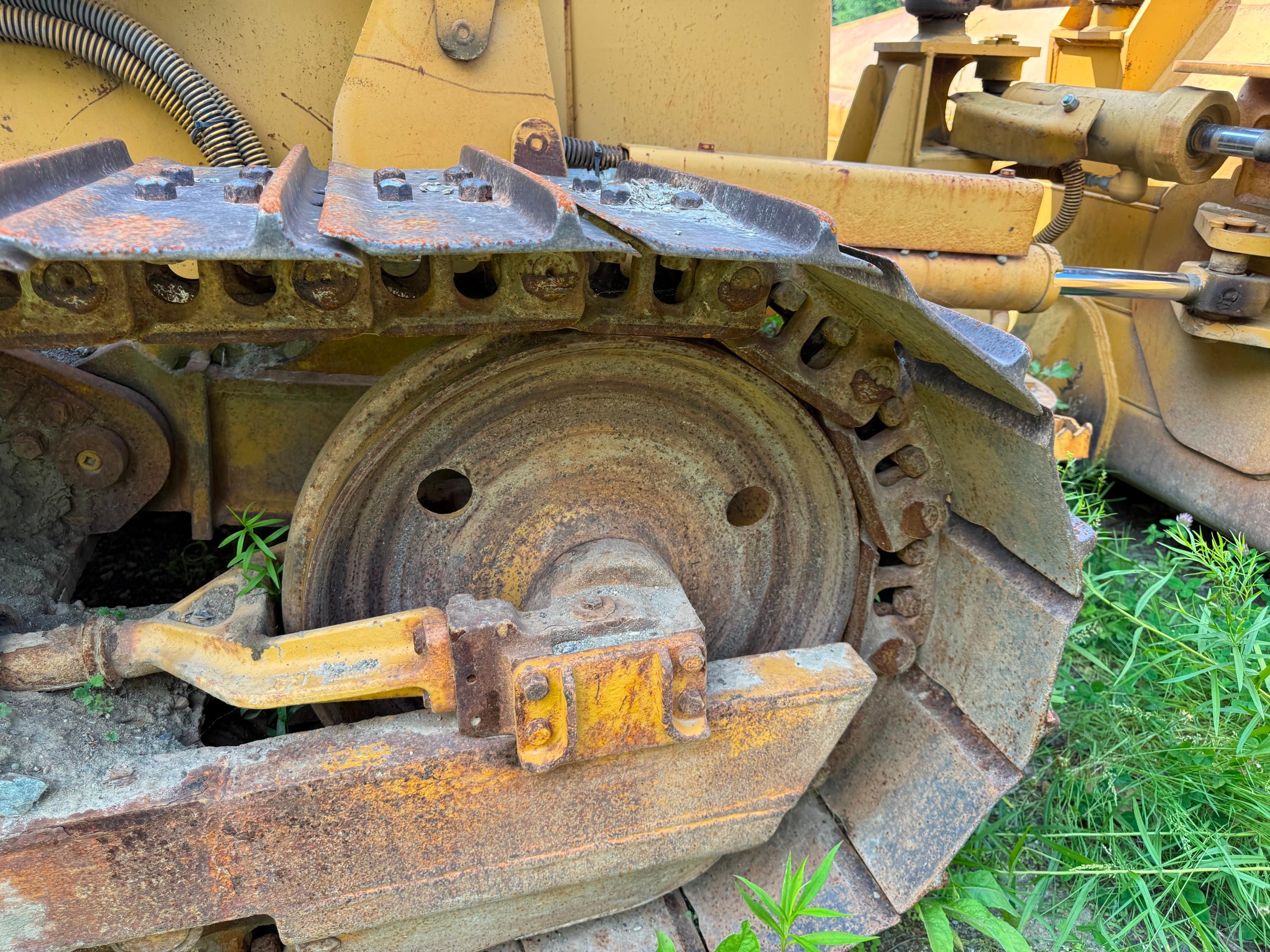 Caterpillar D4G XL