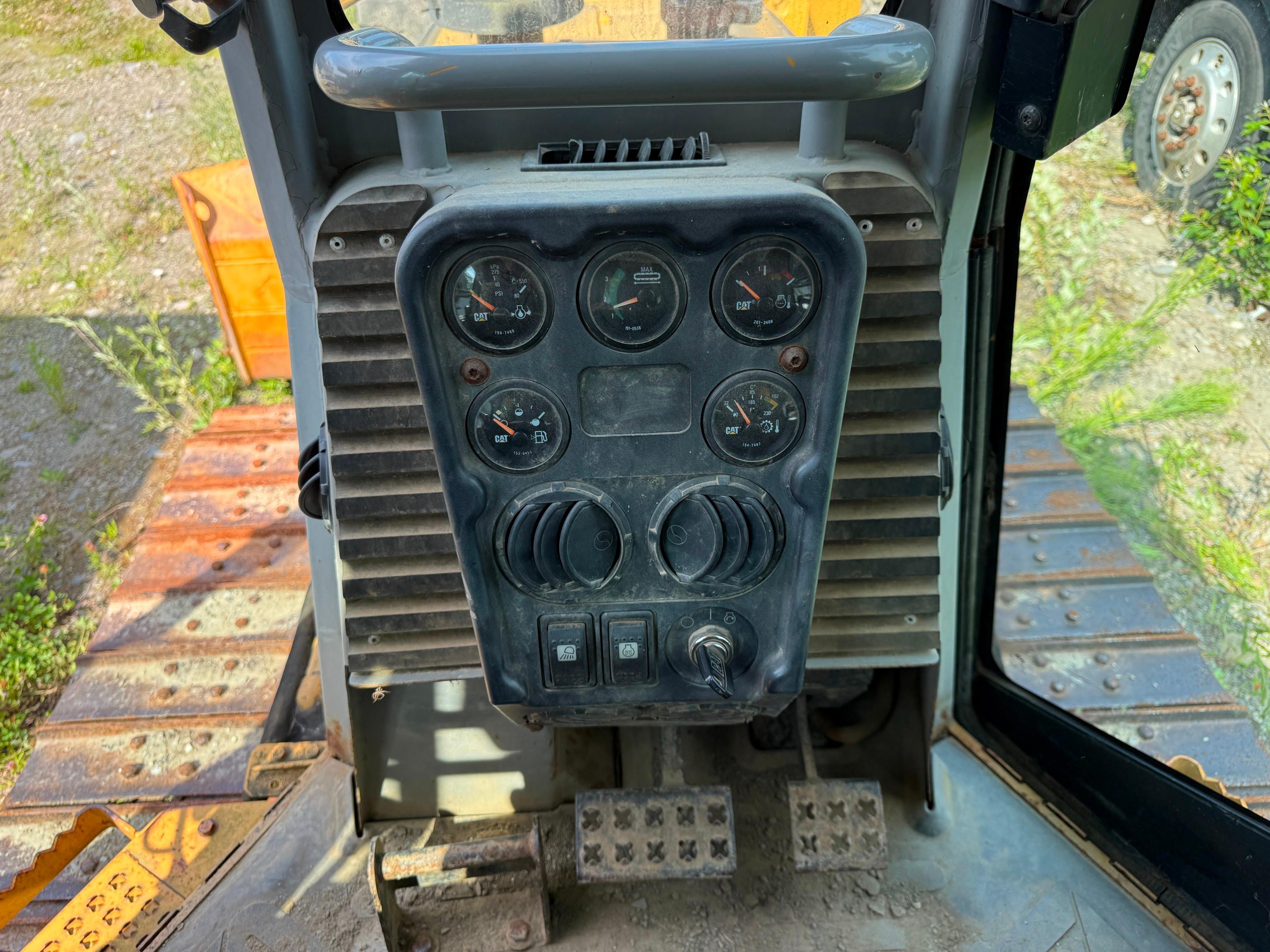 Caterpillar D4G XL