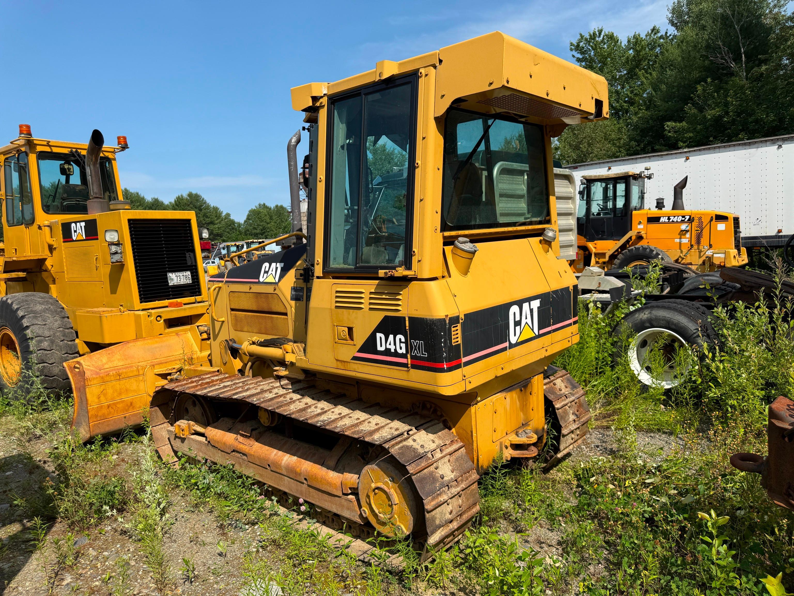 Caterpillar D4G XL