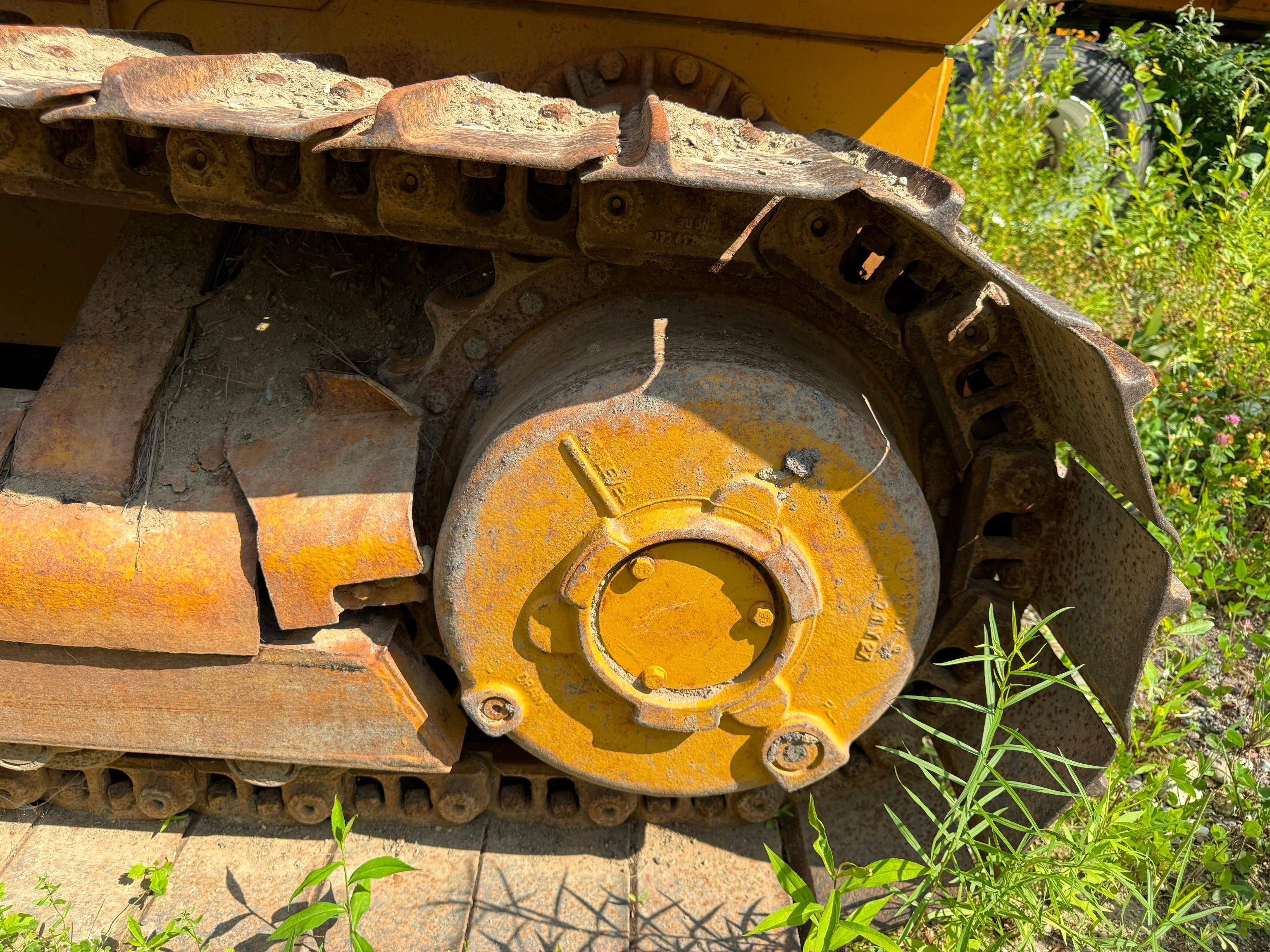 Caterpillar D4G XL