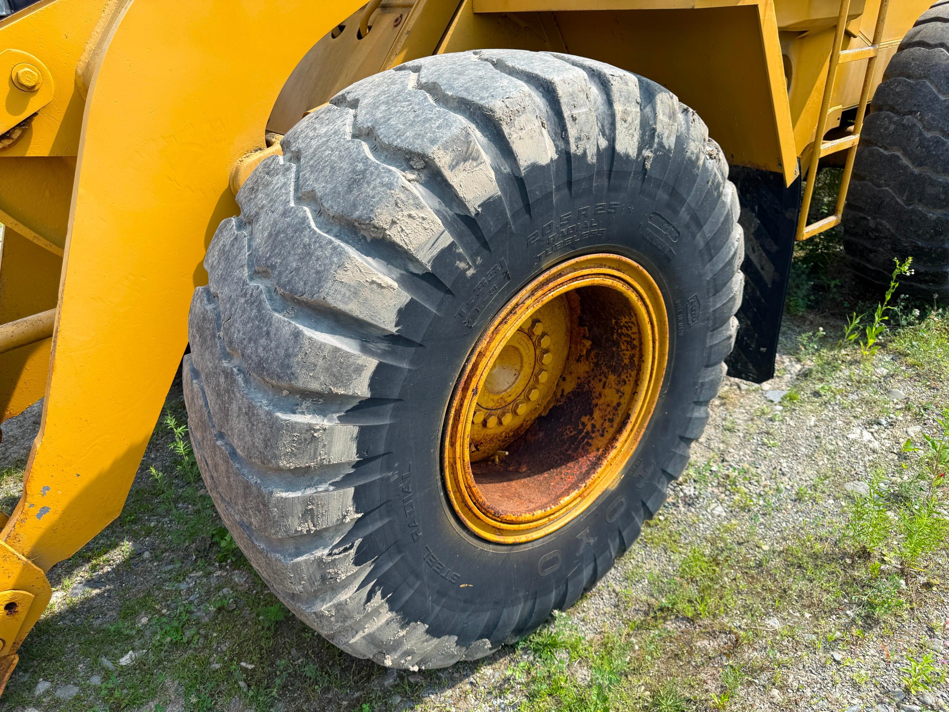 Caterpillar 936F