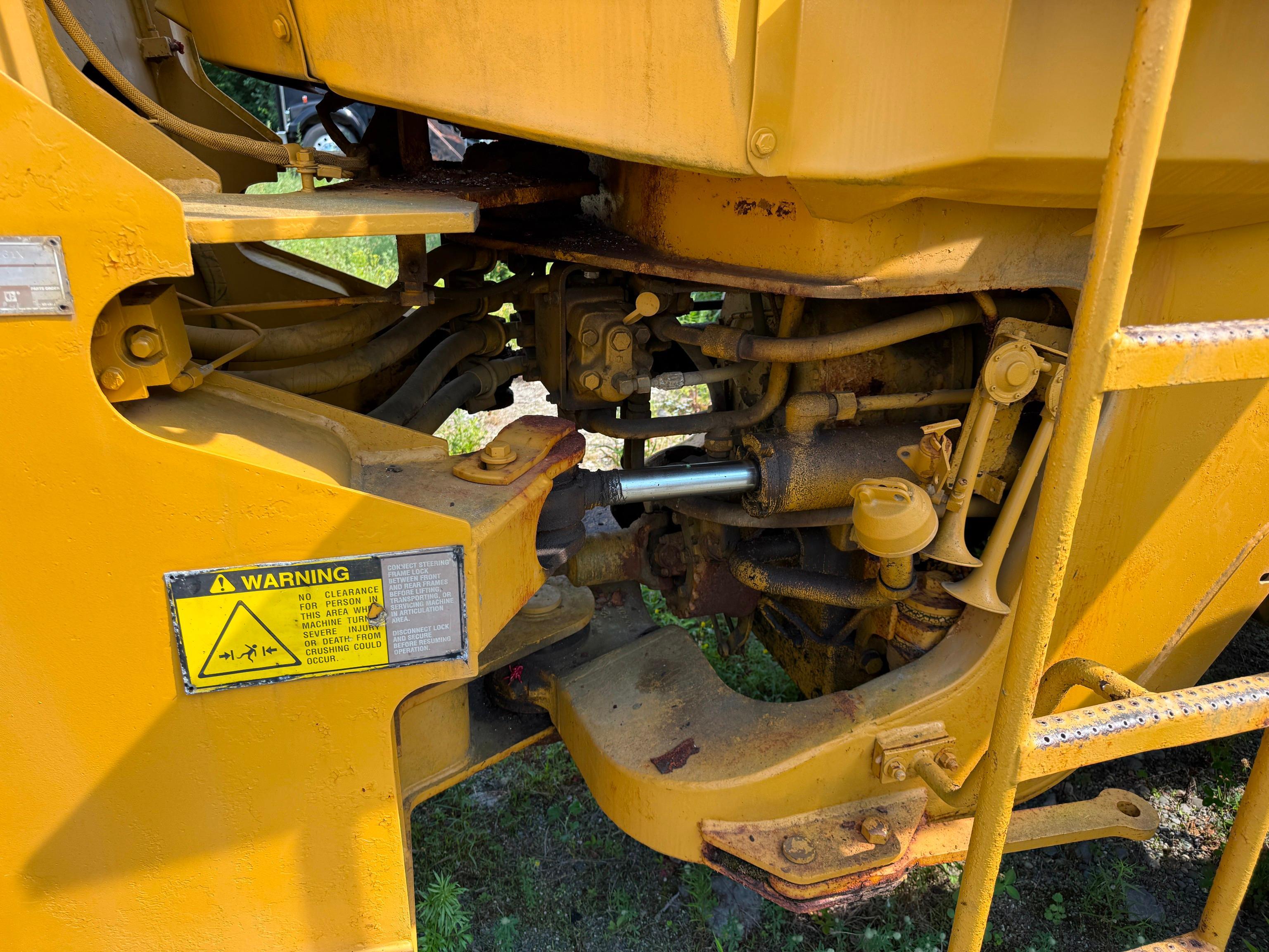 Caterpillar 936F