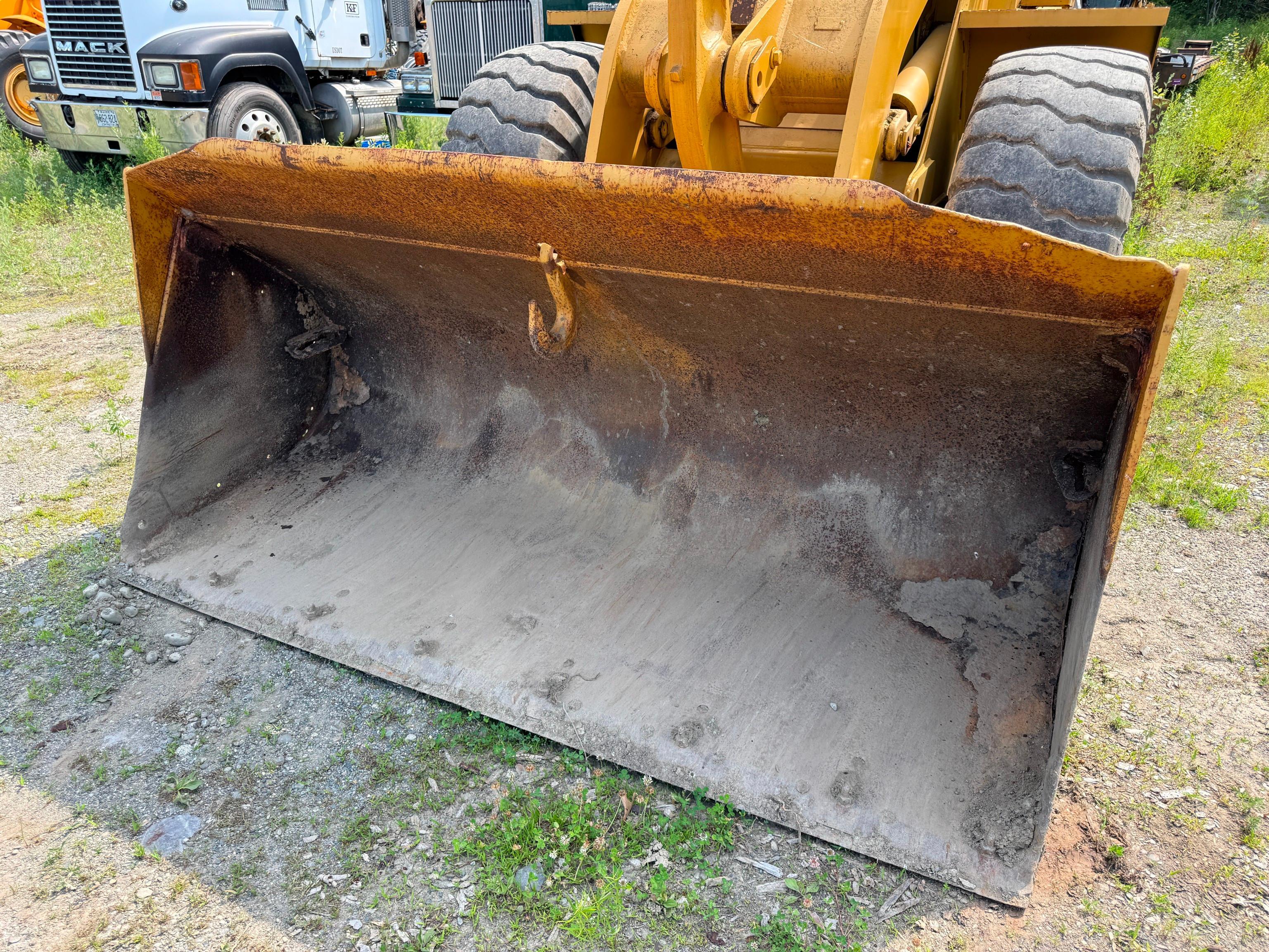 Caterpillar 936F
