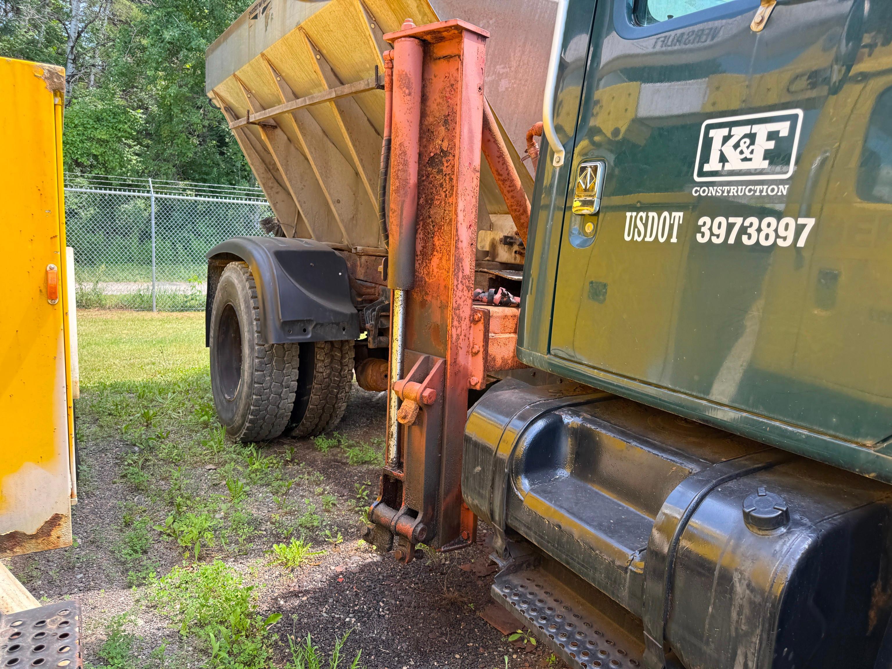 1997 International 4900