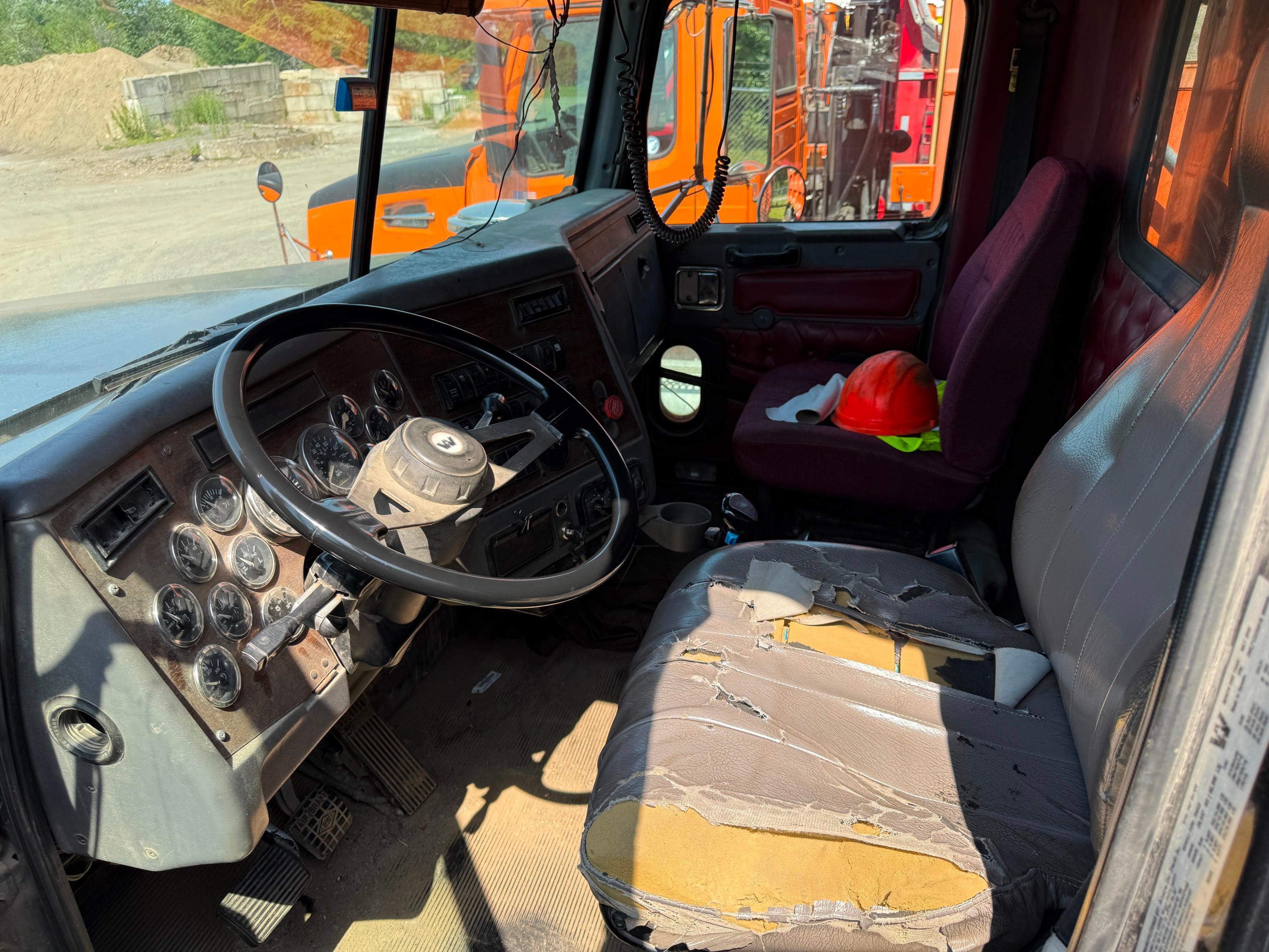 2001 Western Star 4964