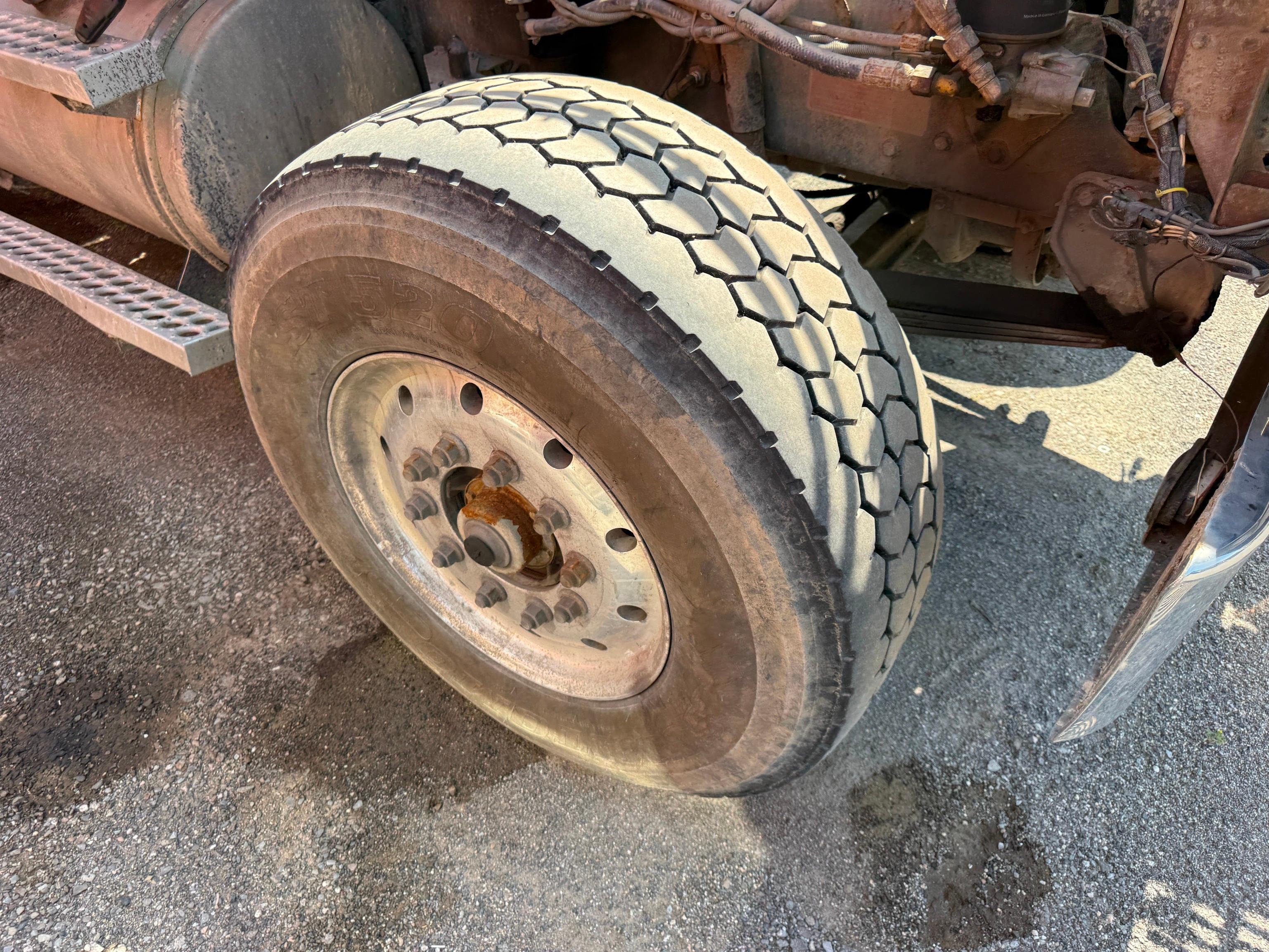 2001 Western Star 4964