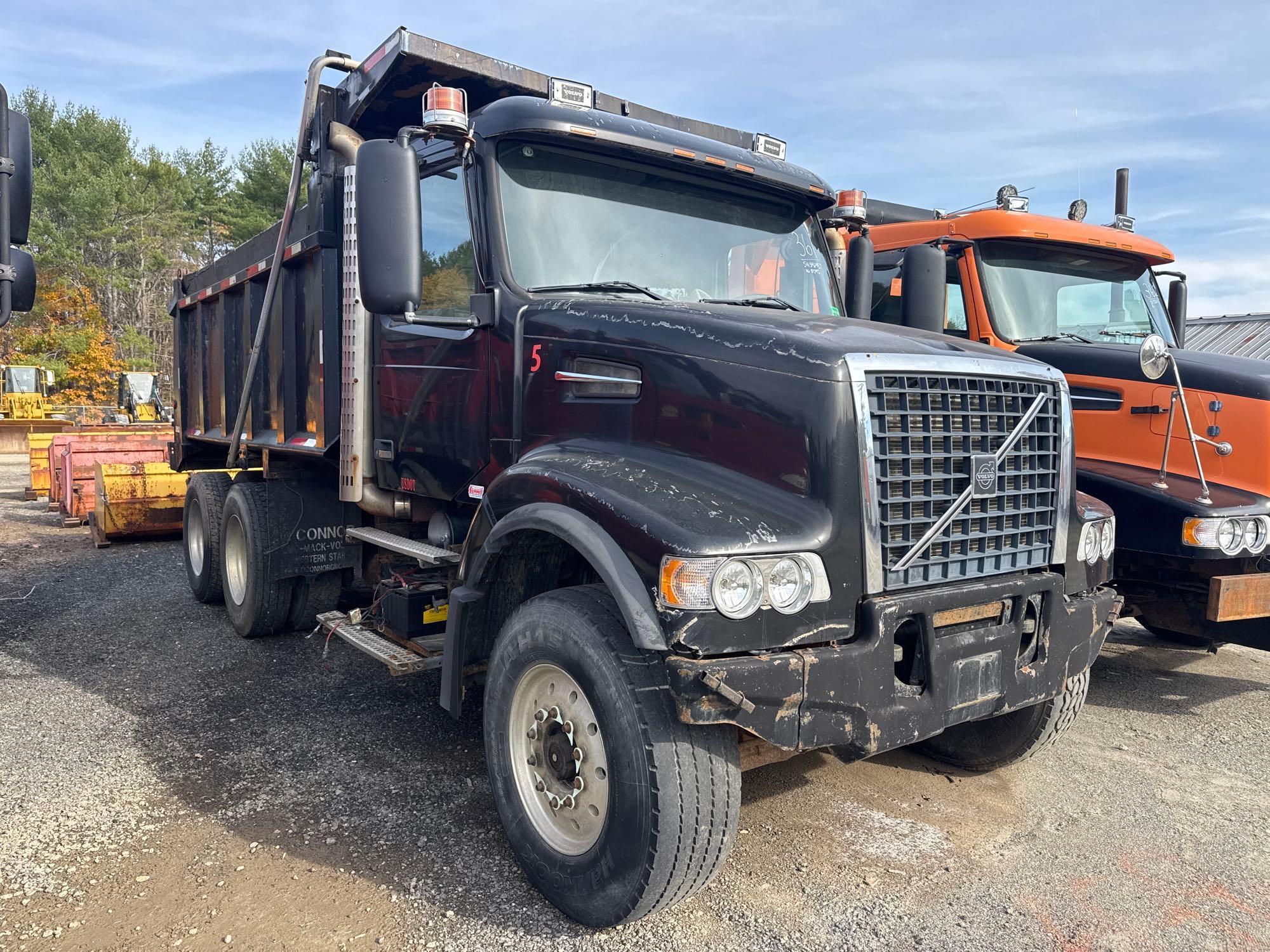 2003 Volvo VHD