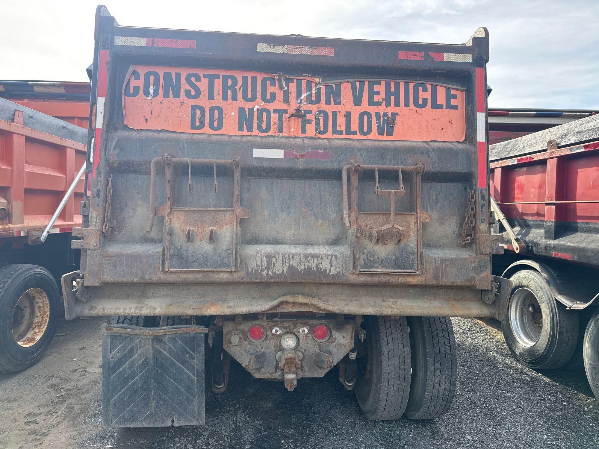 2003 Volvo VHD