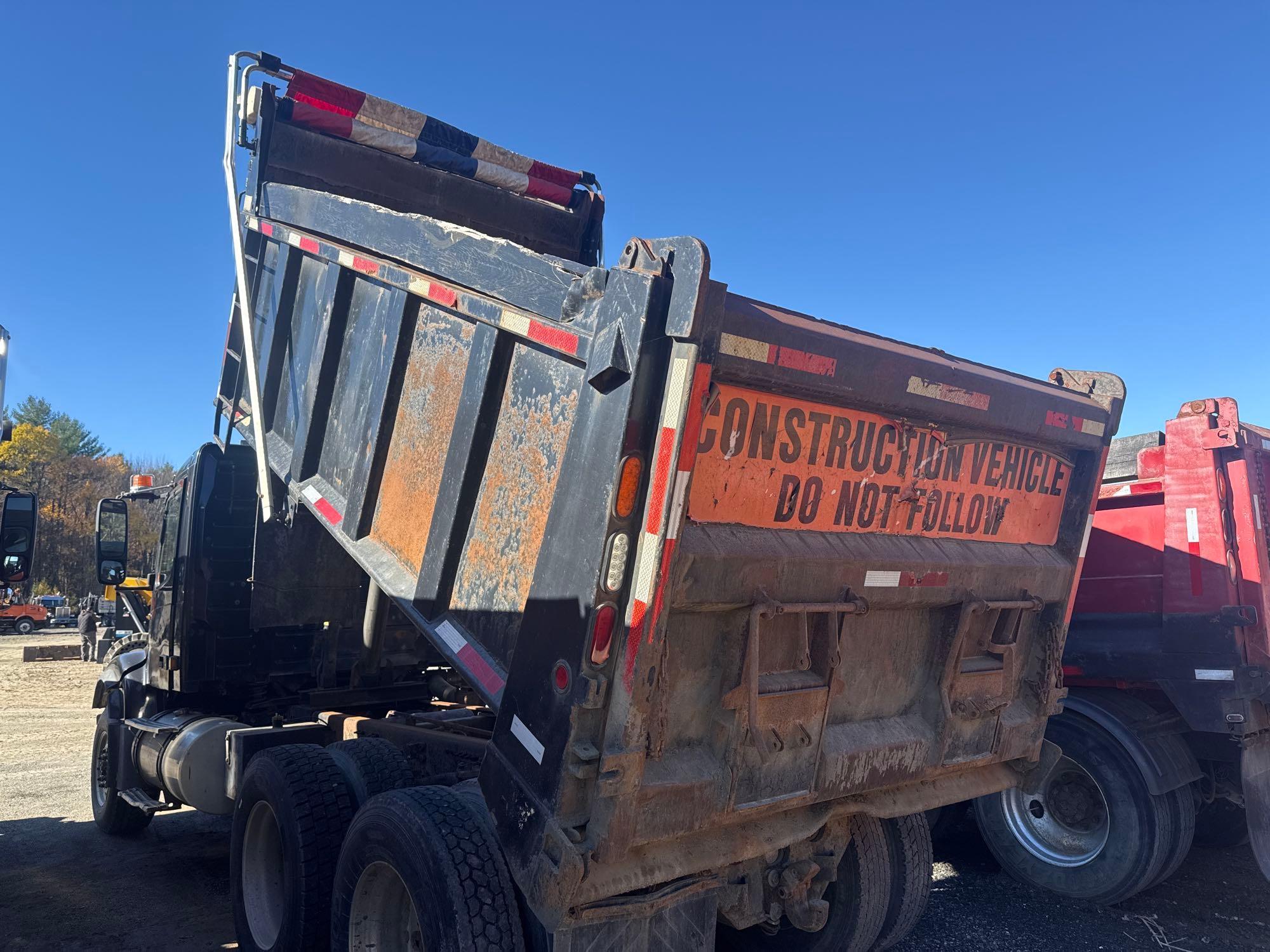2003 Volvo VHD