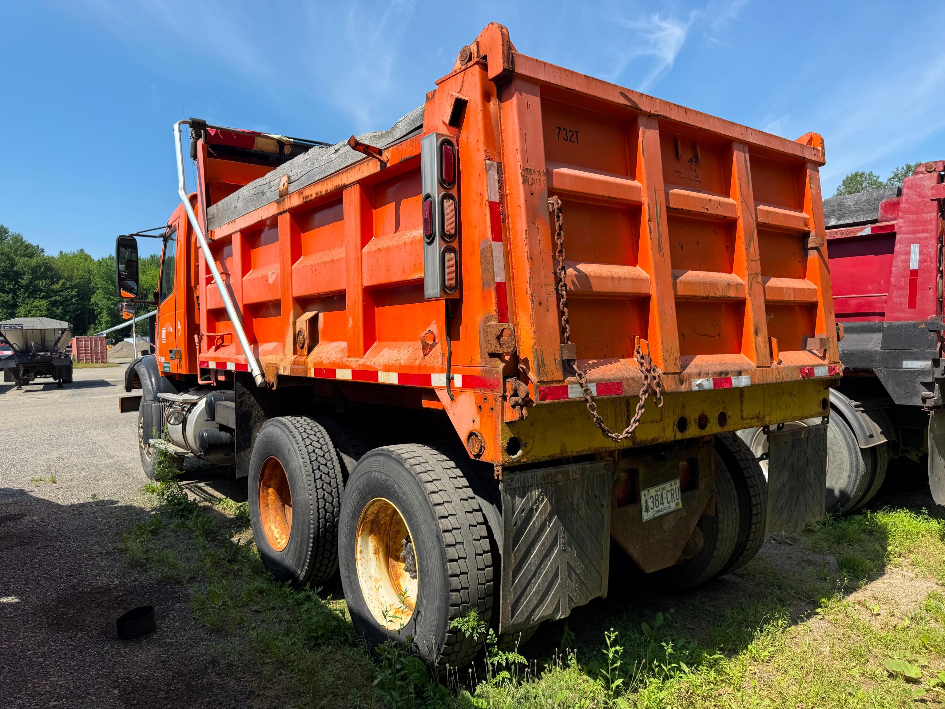 2002 Volvo VHD