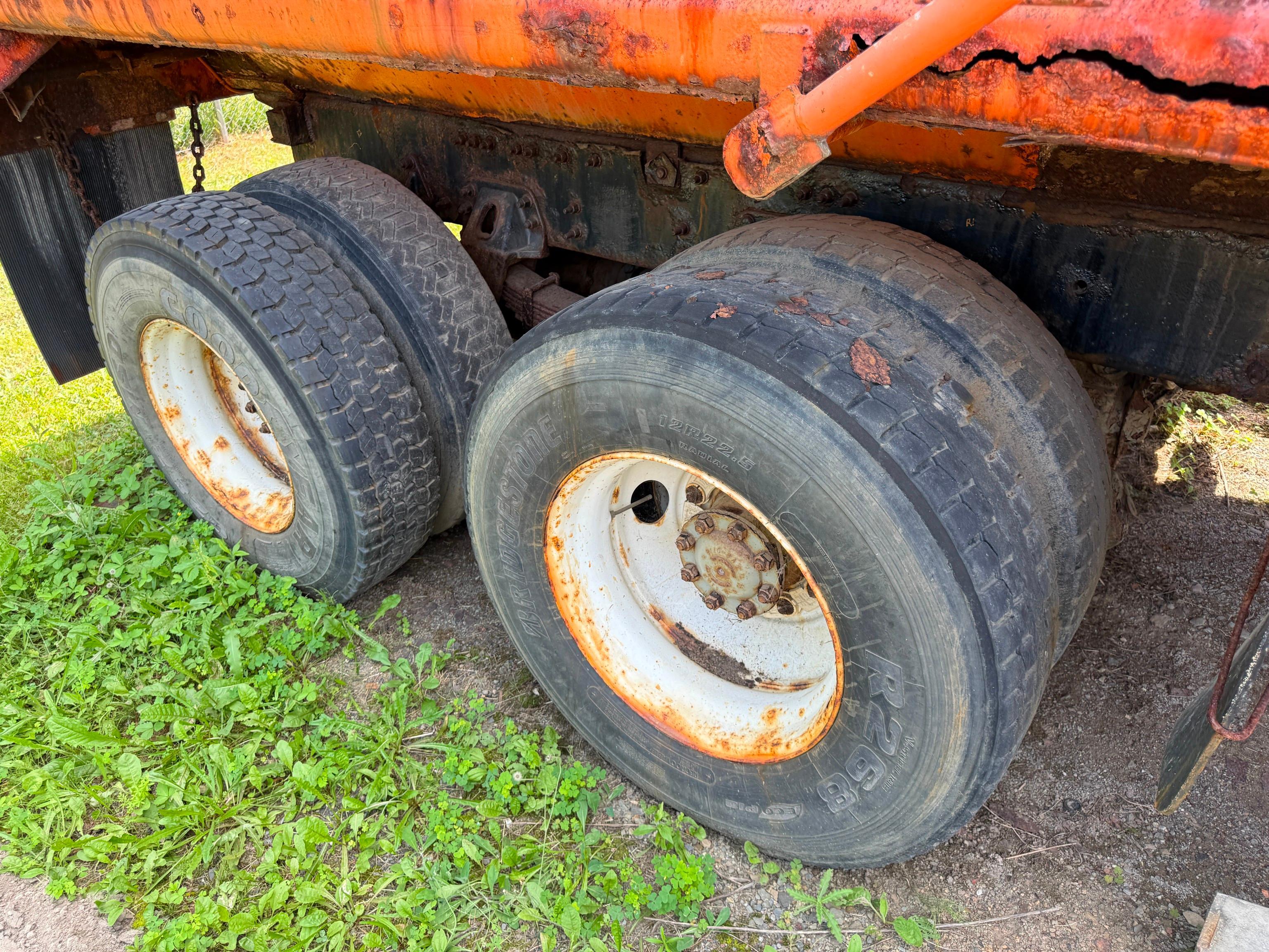 2002 Volvo VHD