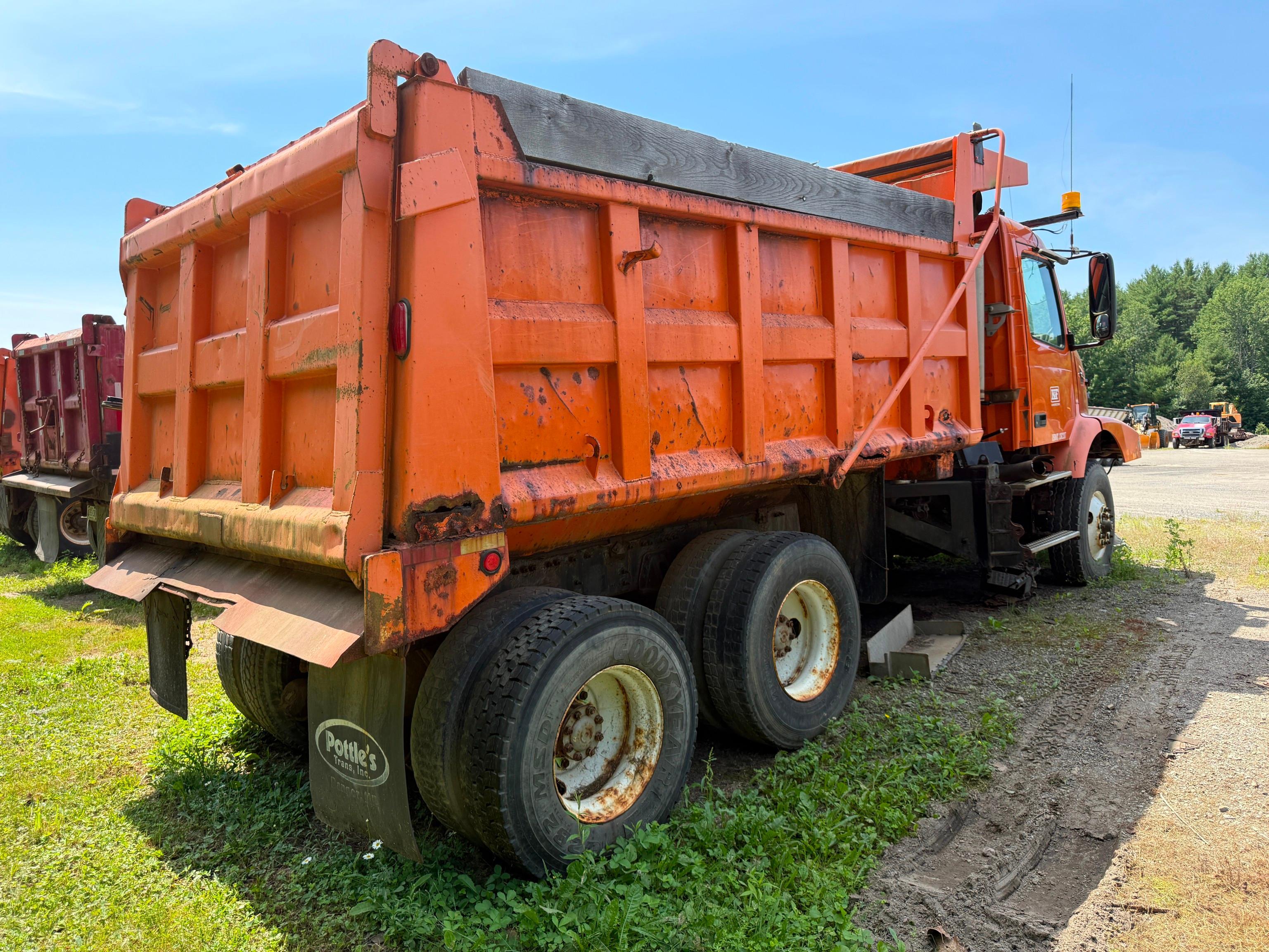 2002 Volvo VHD
