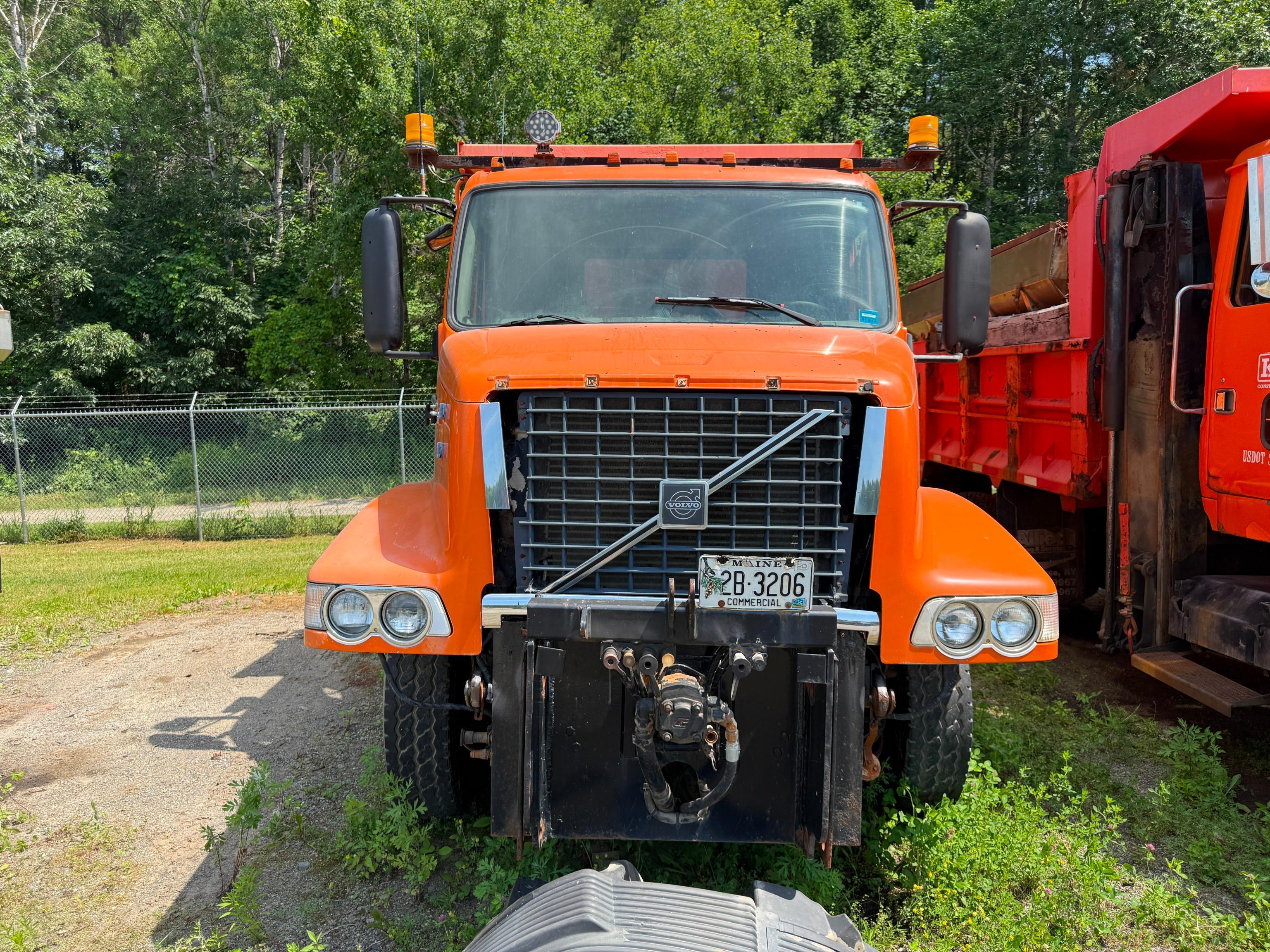 2002 Volvo VHD