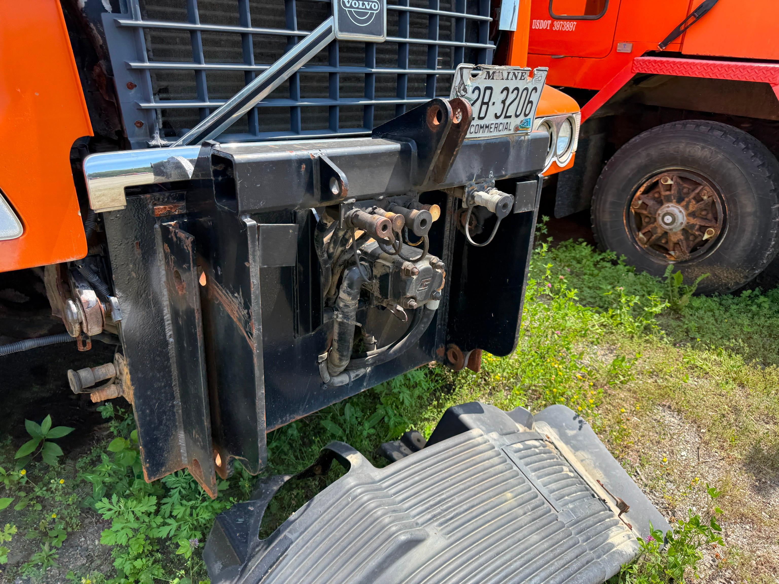 2002 Volvo VHD