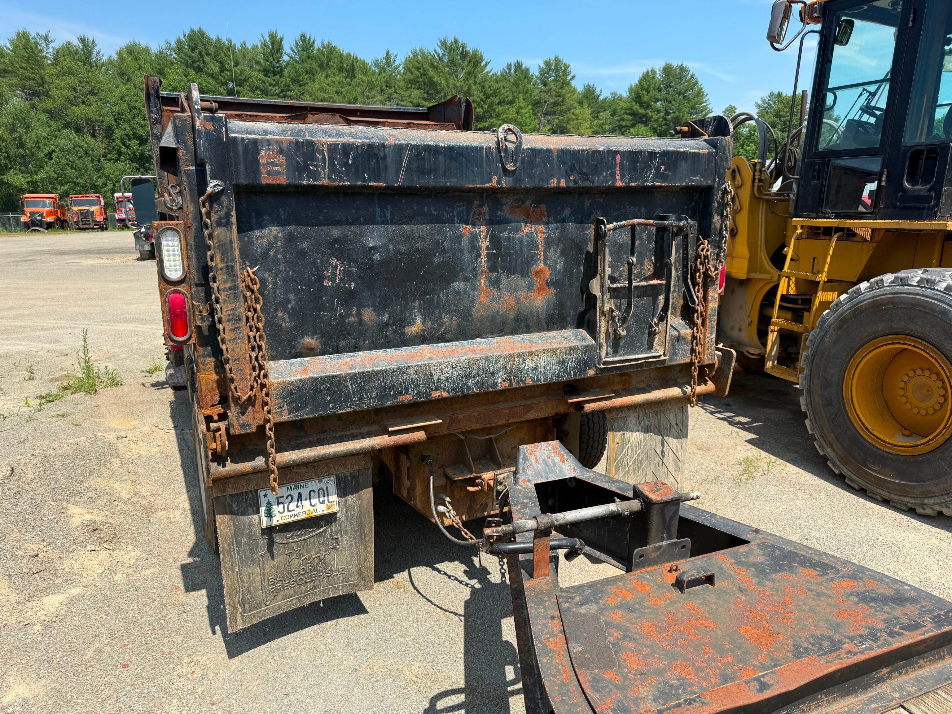 2004 Ford F650