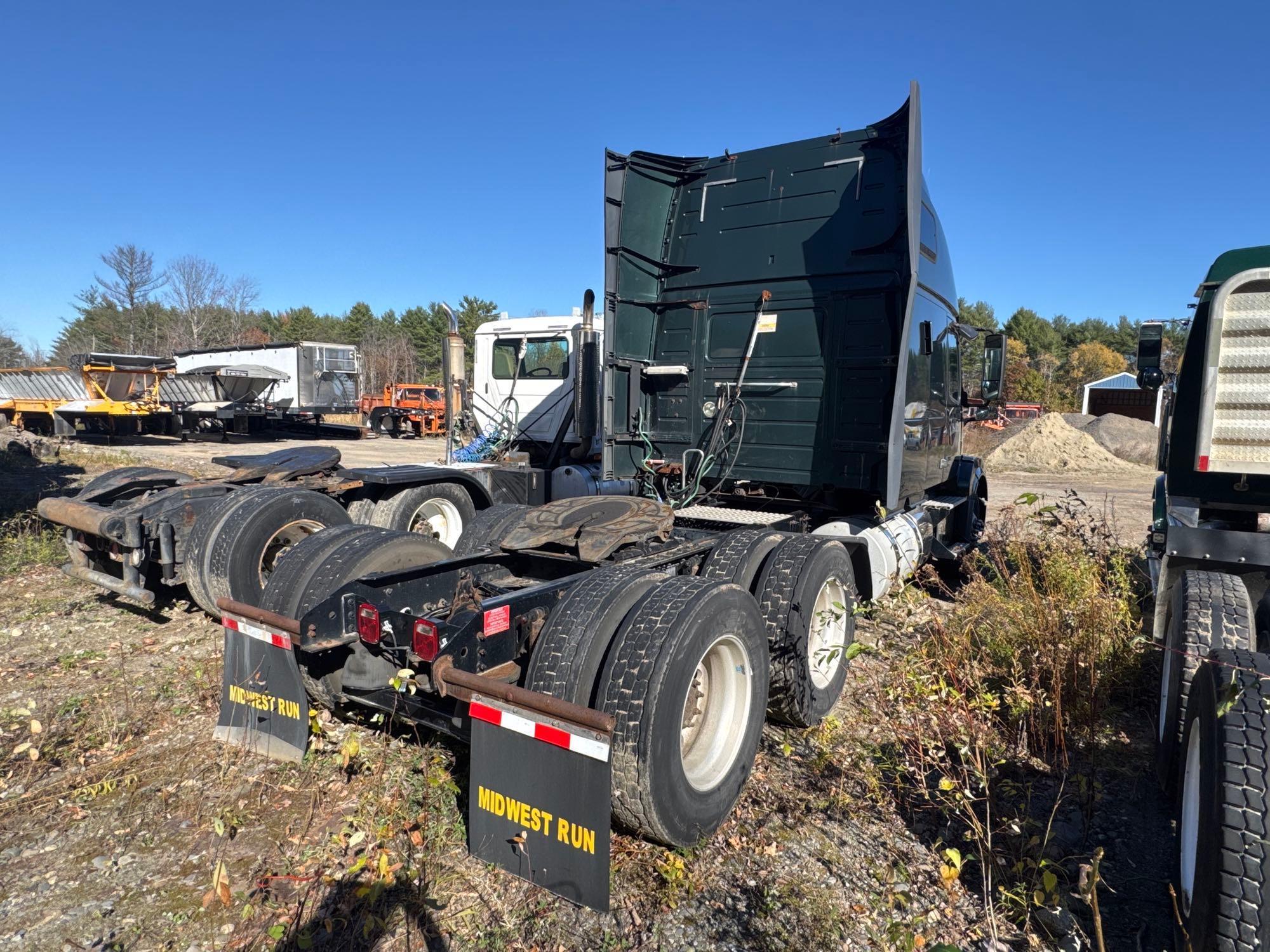 2015 Volvo VNL