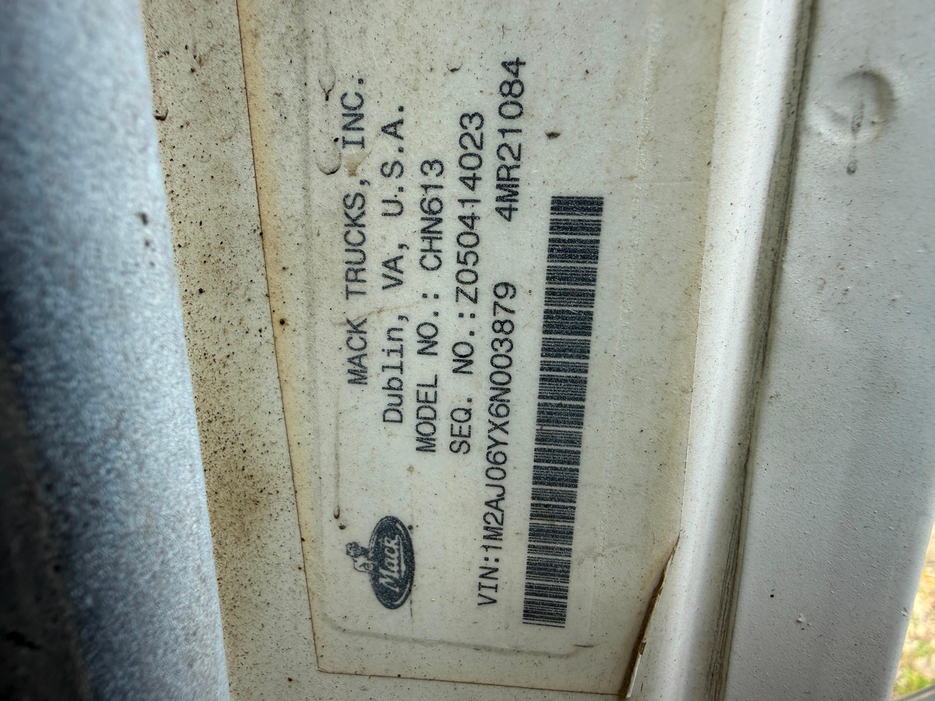 2006 Mack CHN613