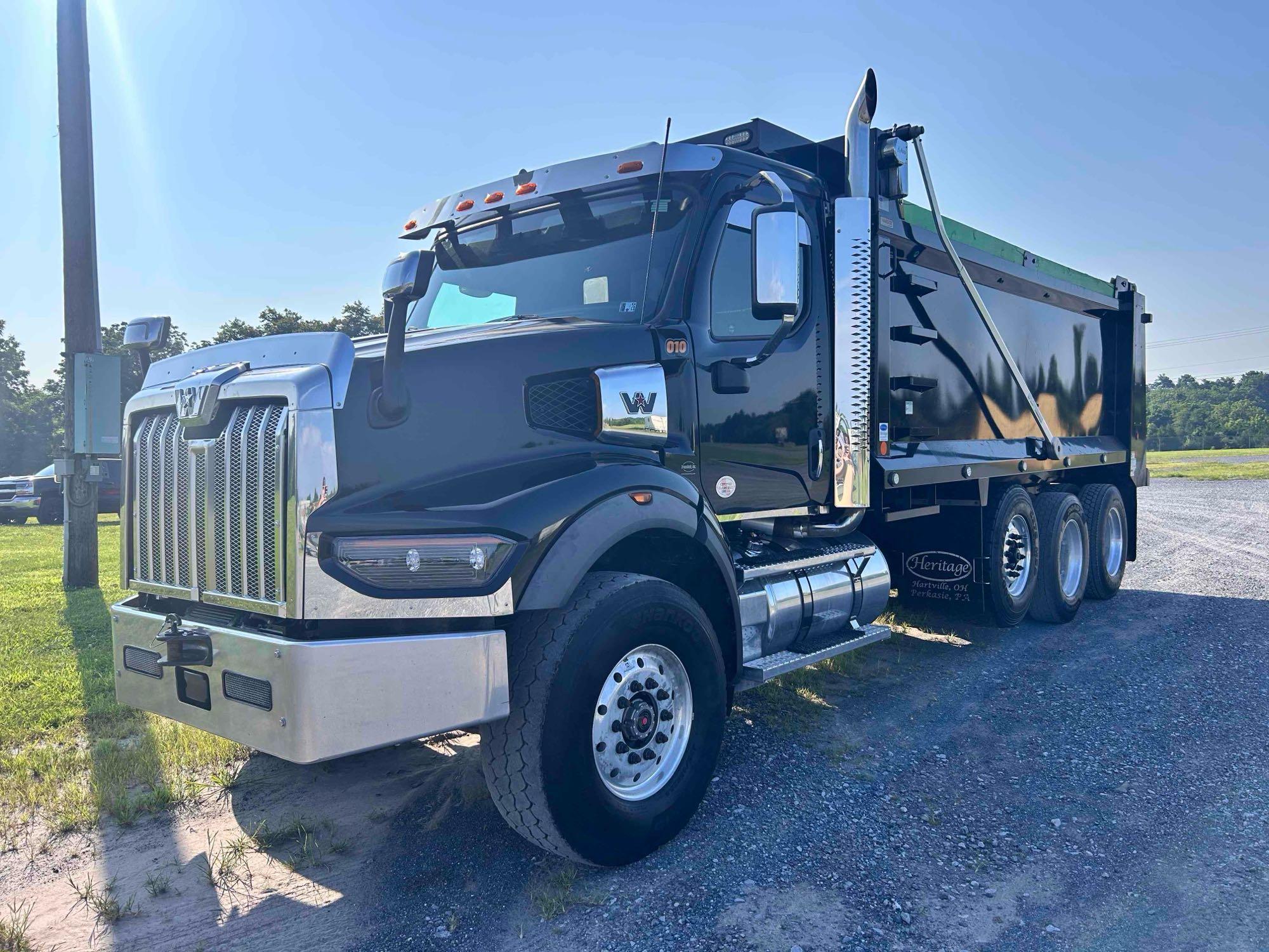 Photo of a 2022 Western Star TRIAXLE