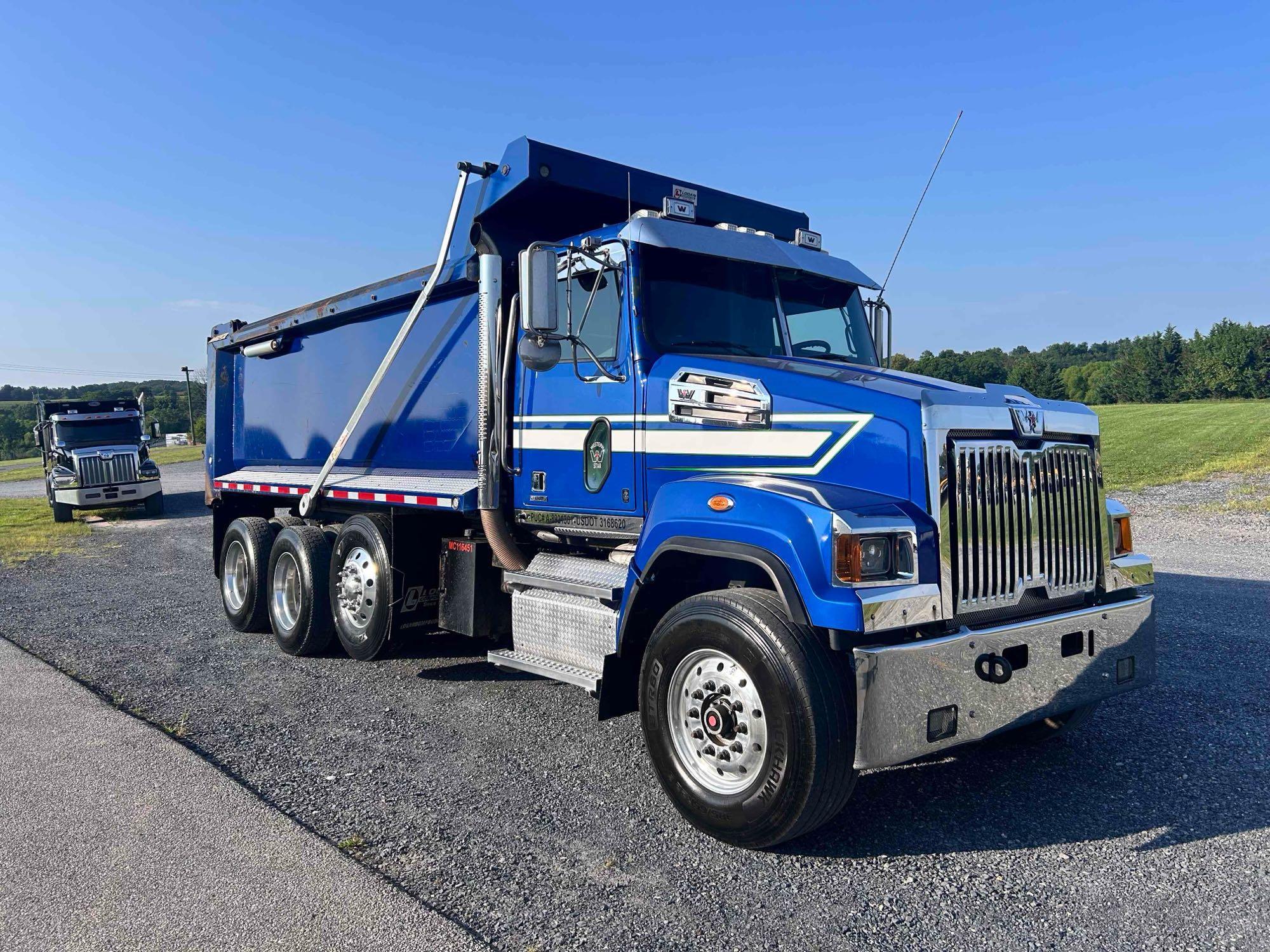 Photo of a 2021 Western Star 4700SF