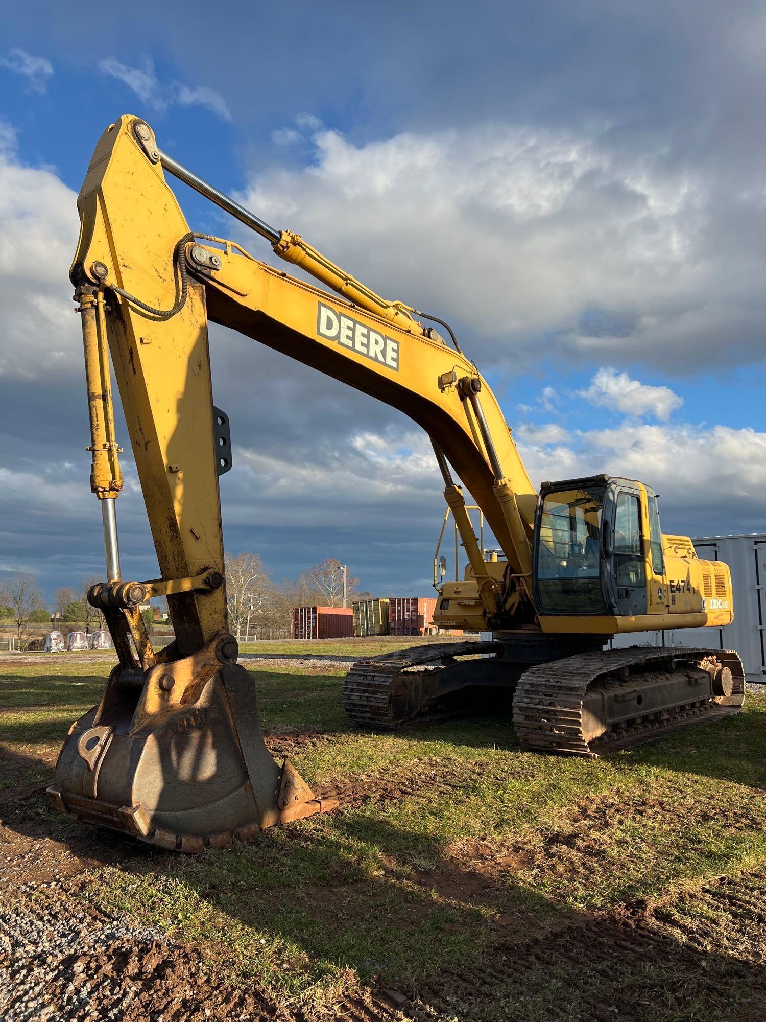 2005 John Deere 330C LC