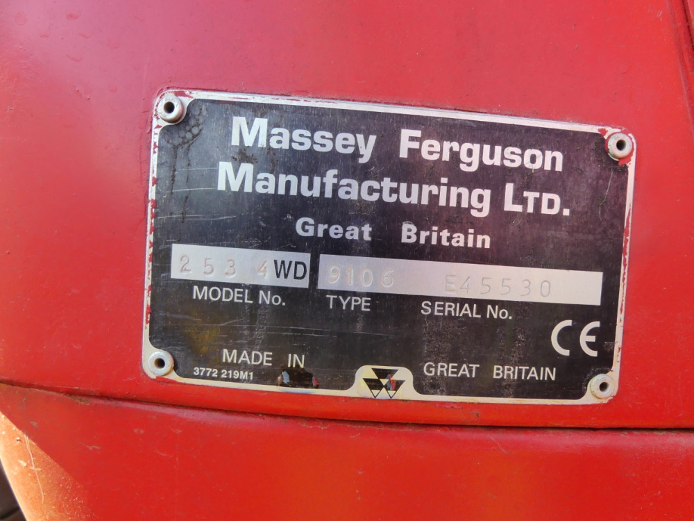 Photo of a 2008 Massey Ferguson 253