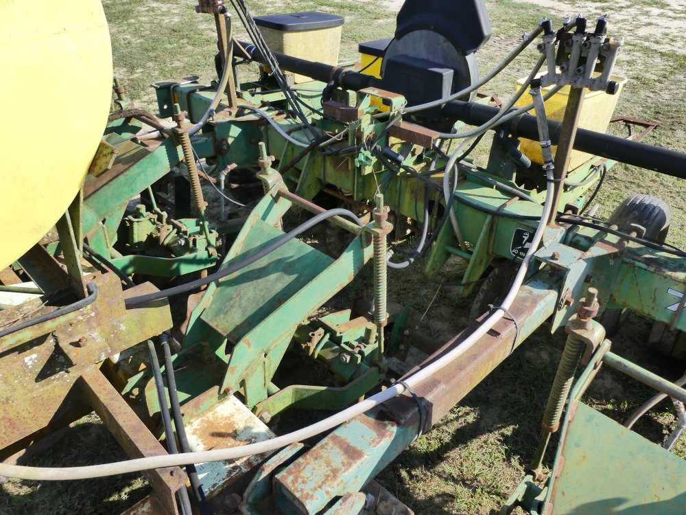 Photo of a  KMC 4 Row Ripper Bedder