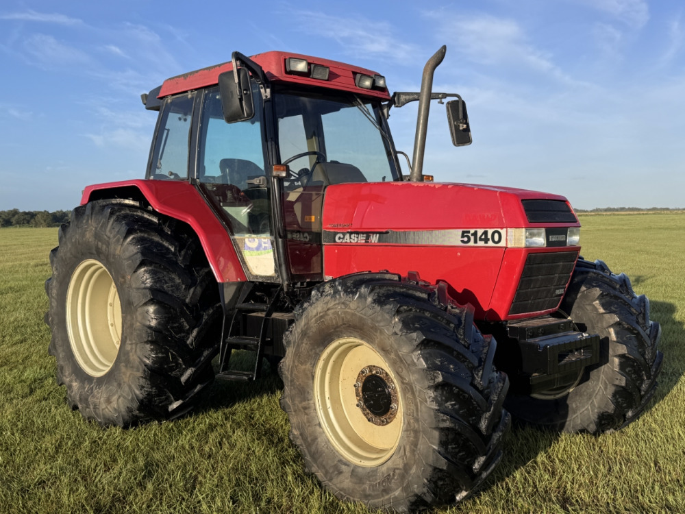 Photo of a  Case Ih 5140 Maxxum