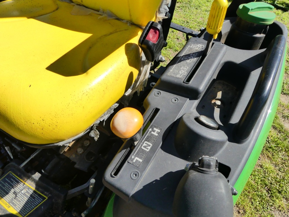 2019 John Deere 2025R