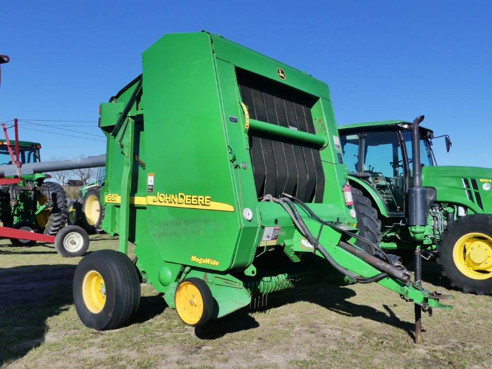 2003 John Deere 567