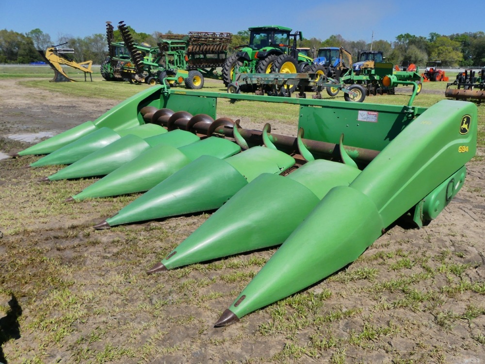  John Deere 694