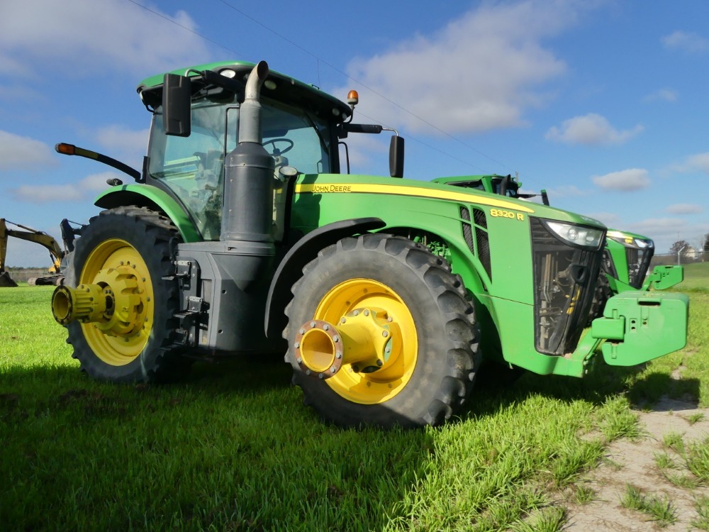 2018 John Deere 8320R