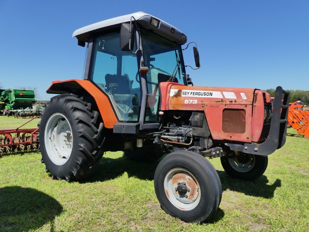 Massey Ferguson 573