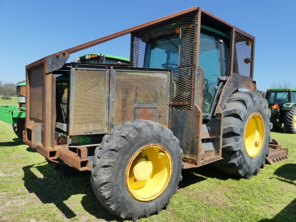 2010 John Deere 7230