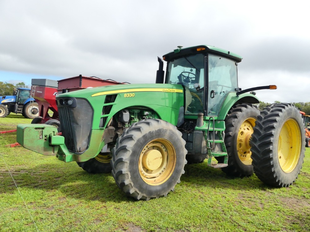 2009 John Deere 8330