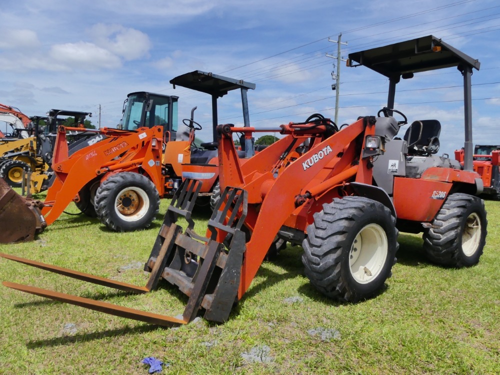2012 Kubota R520S