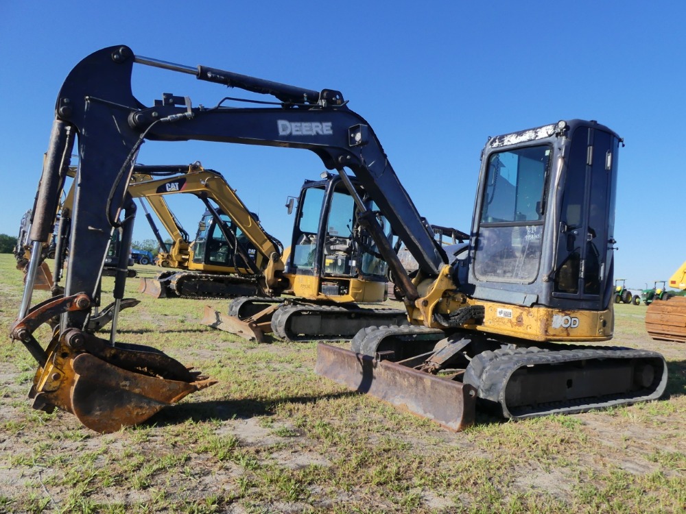 Photo of a 2010 John Deere 50D